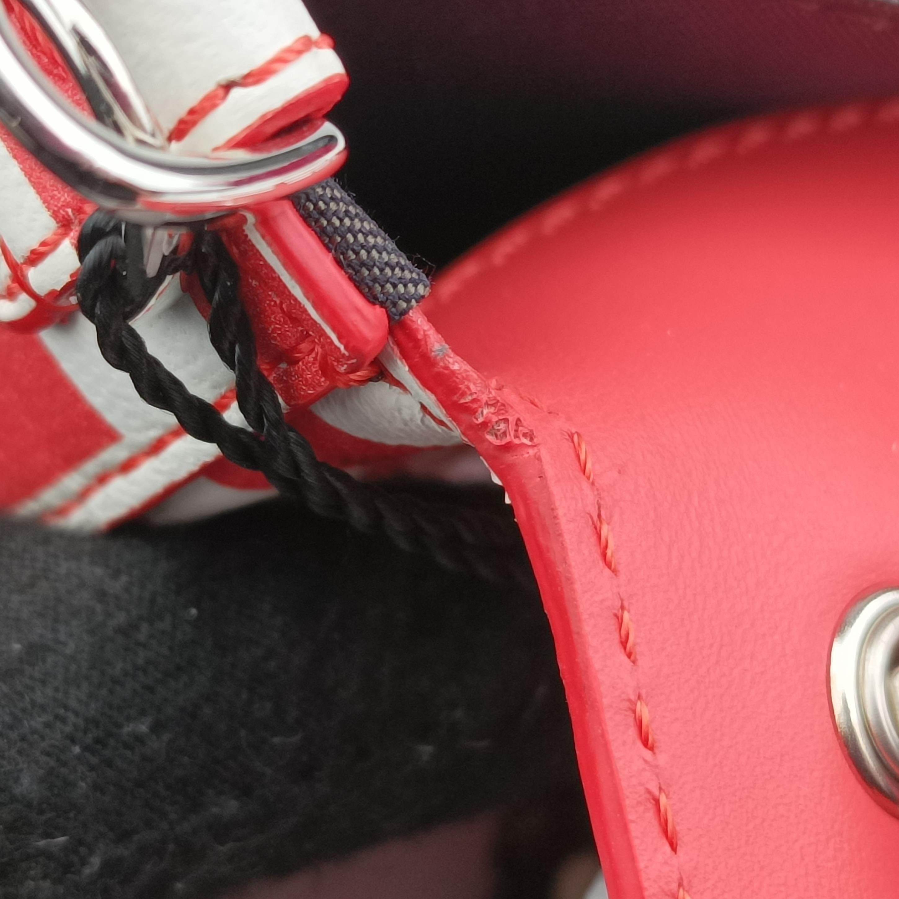 Pre-owned Fendi BAGUETTE Red×white Leather 7AS142 shoulderbag | stylenewstar