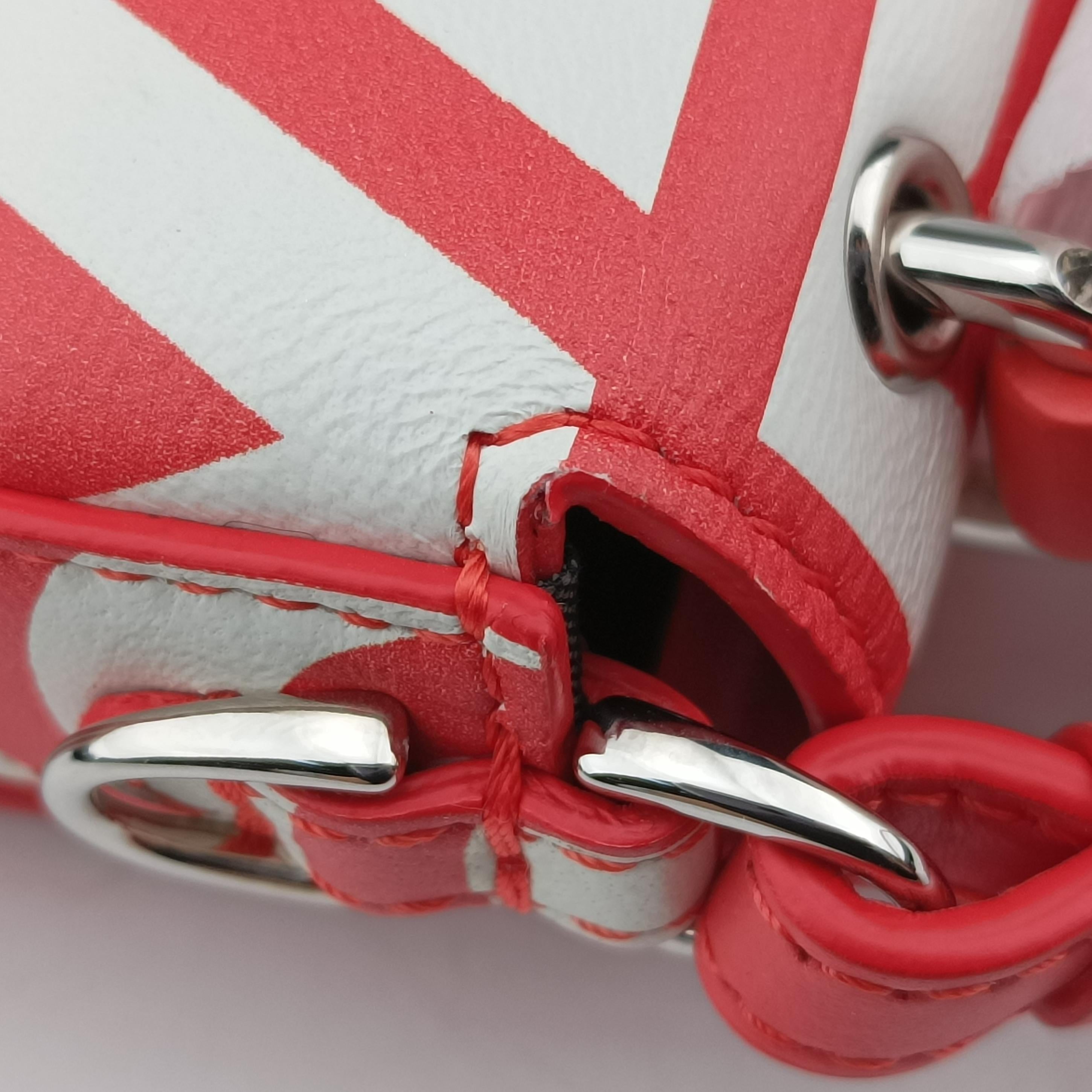 Pre-owned Fendi BAGUETTE Red×white Leather 7AS142 shoulderbag | stylenewstar