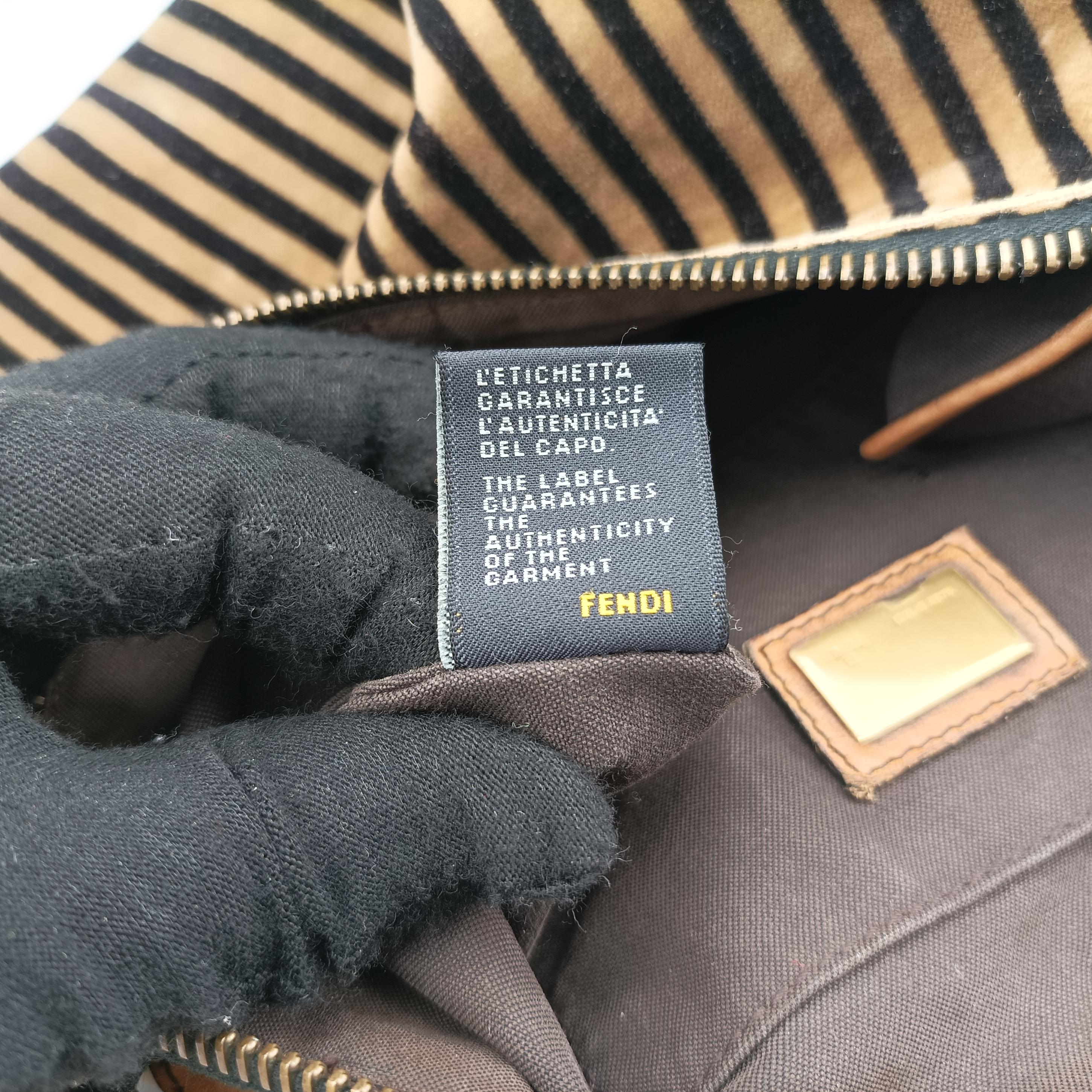 Secondhand Fendi Mamma Baguette Brown x Beige velour 8BR444 shoulderbag | stylenewstar