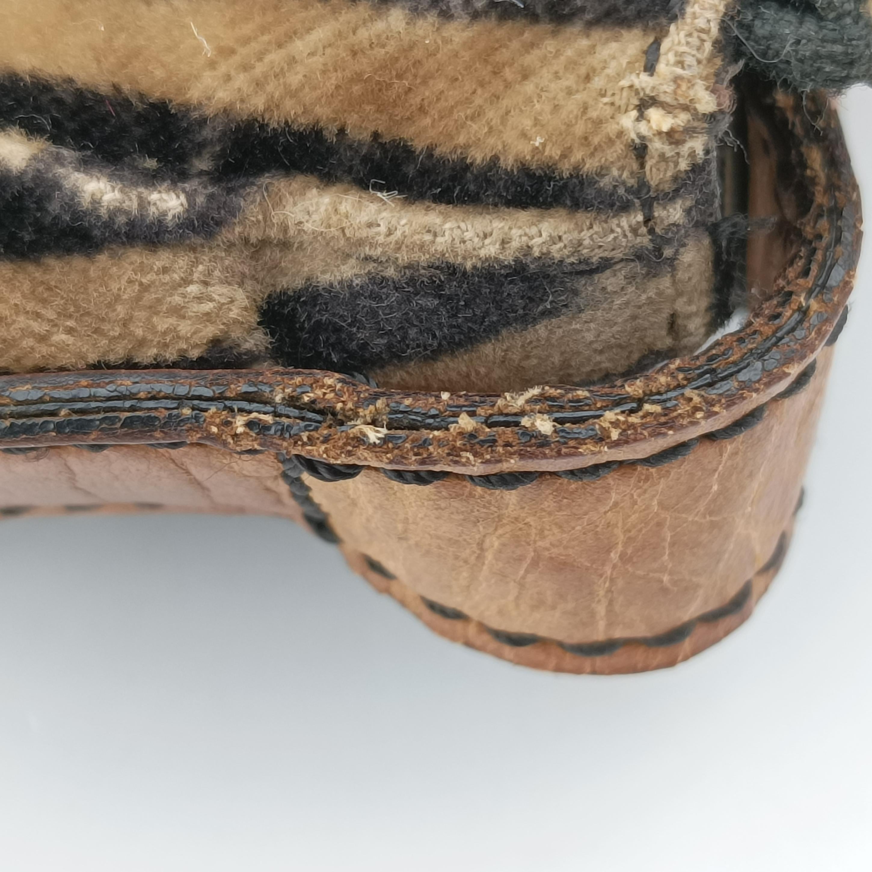 Secondhand Fendi Mamma Baguette Brown x Beige velour 8BR444 shoulderbag | stylenewstar