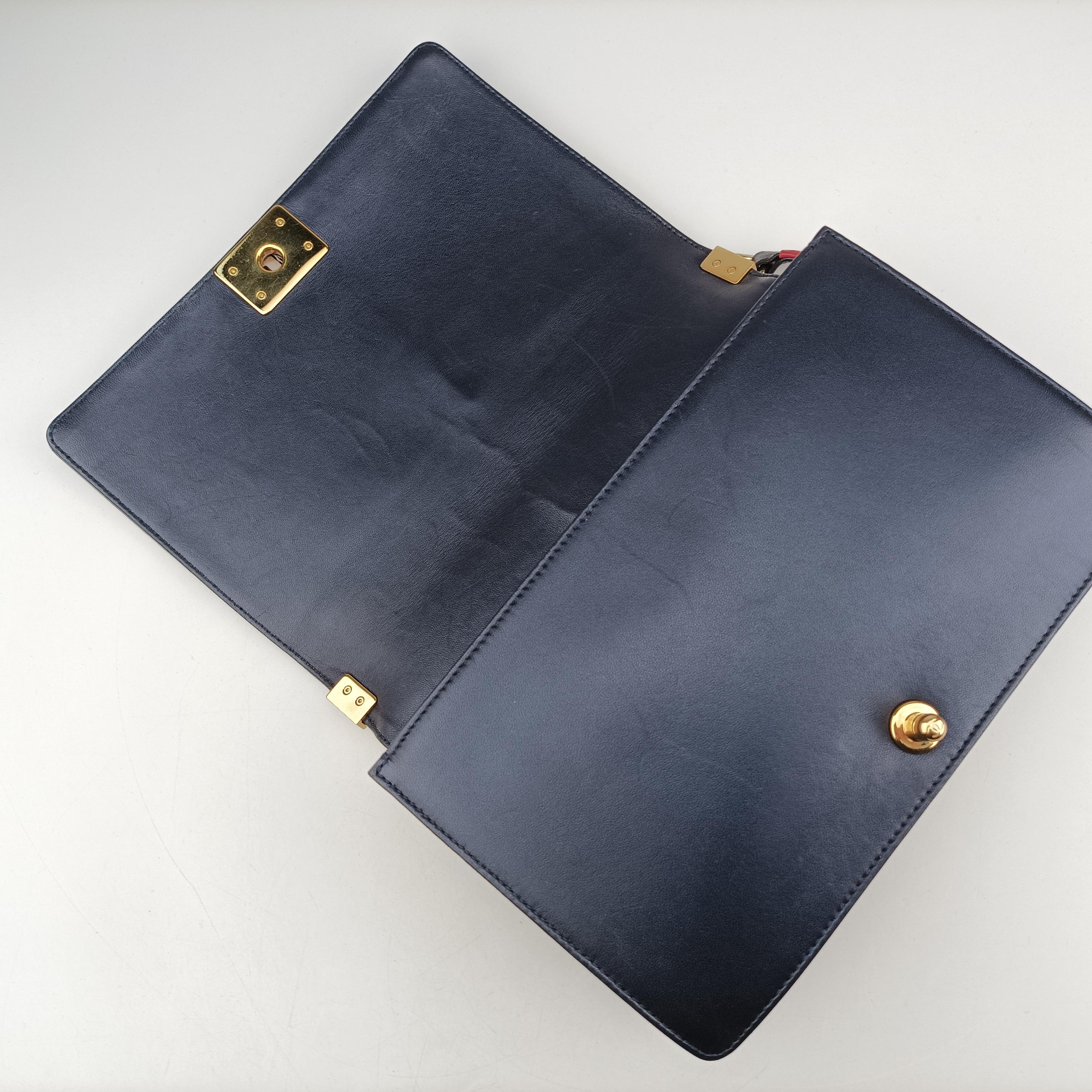 Pre-owned Chanel BOY CHANEL Navy Leather A92096 shoulderbag | stylenewstar