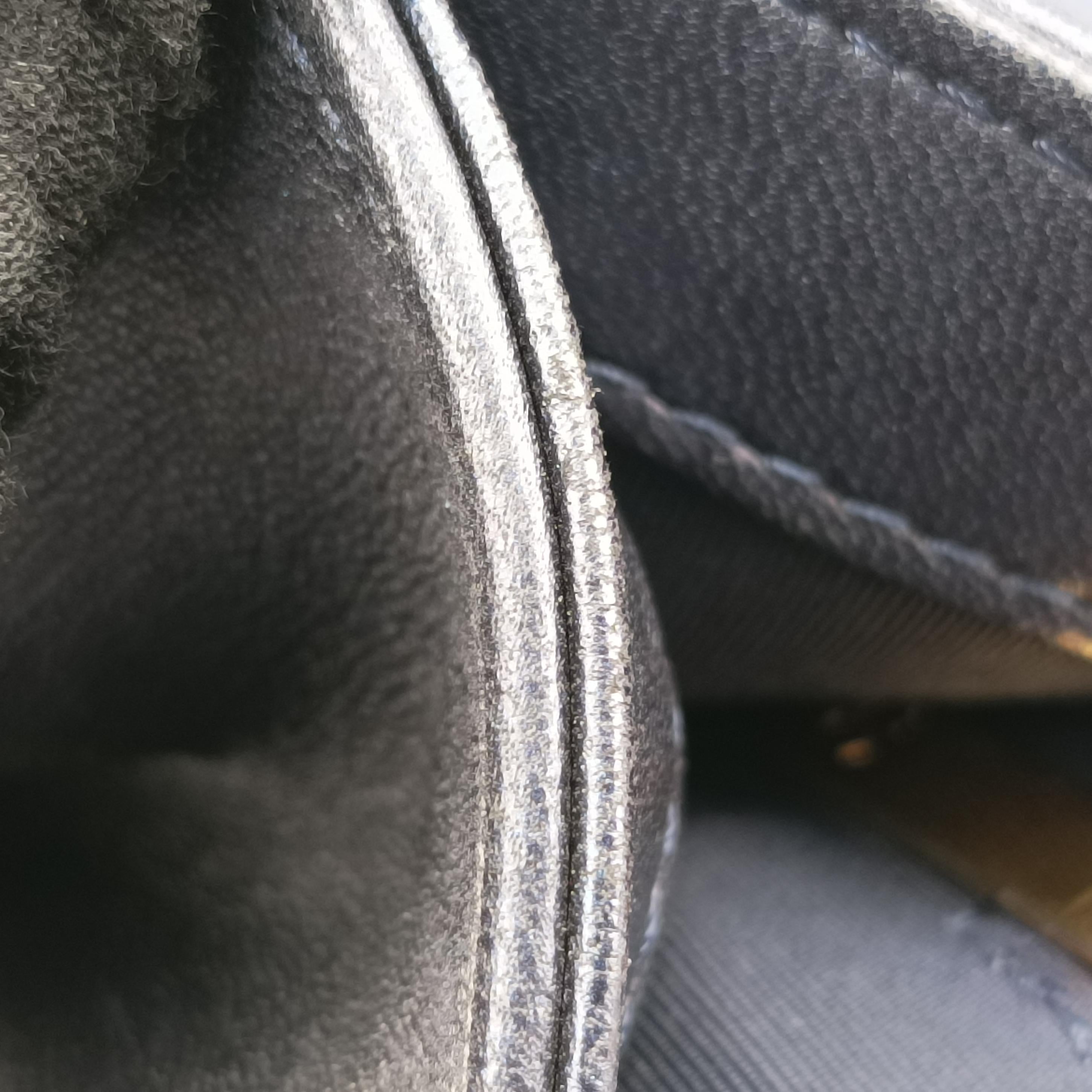 Pre-owned Chanel BOY CHANEL Navy Leather A92096 shoulderbag | stylenewstar