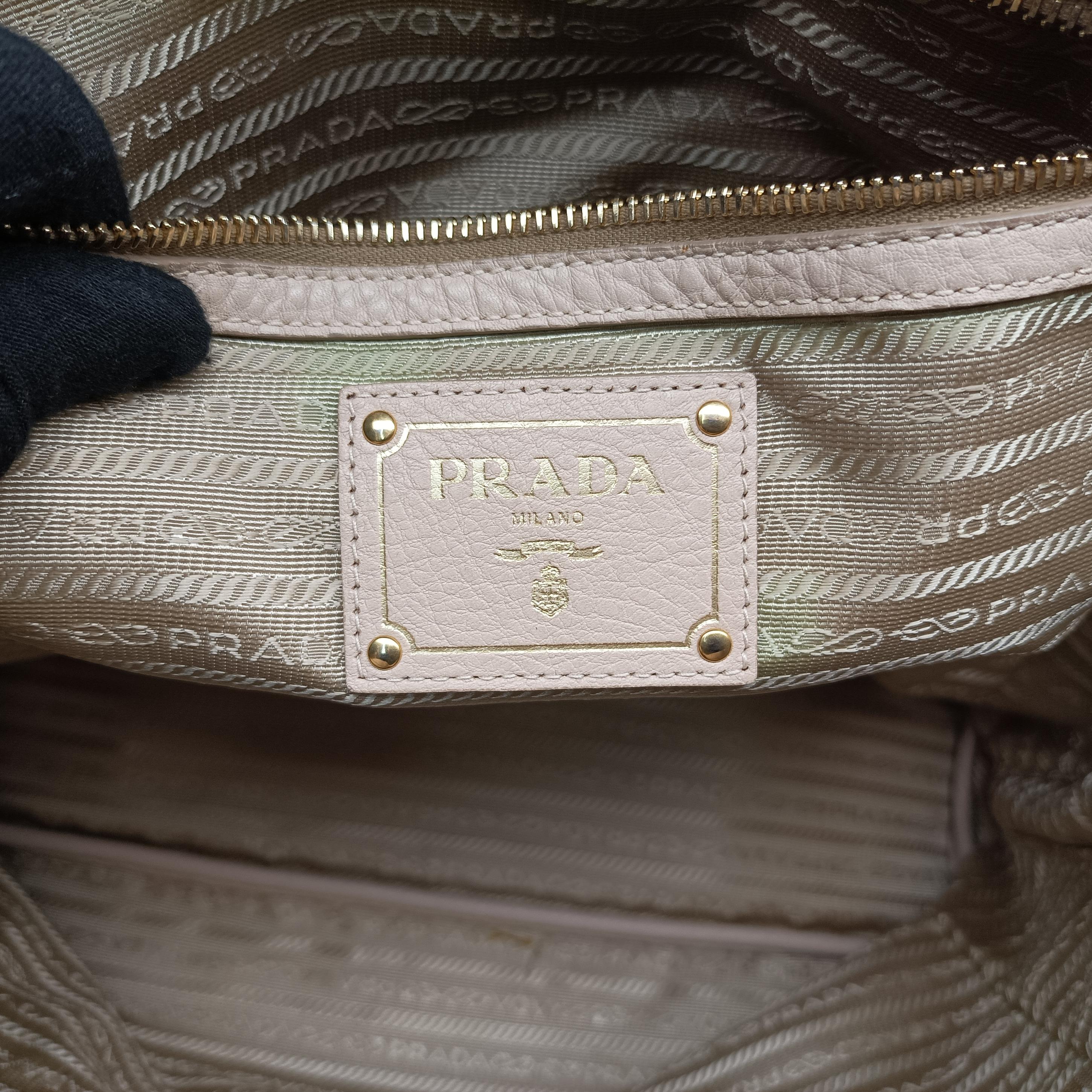 Secondhand Prada Vitello Beige leather  handbag | stylenewstar