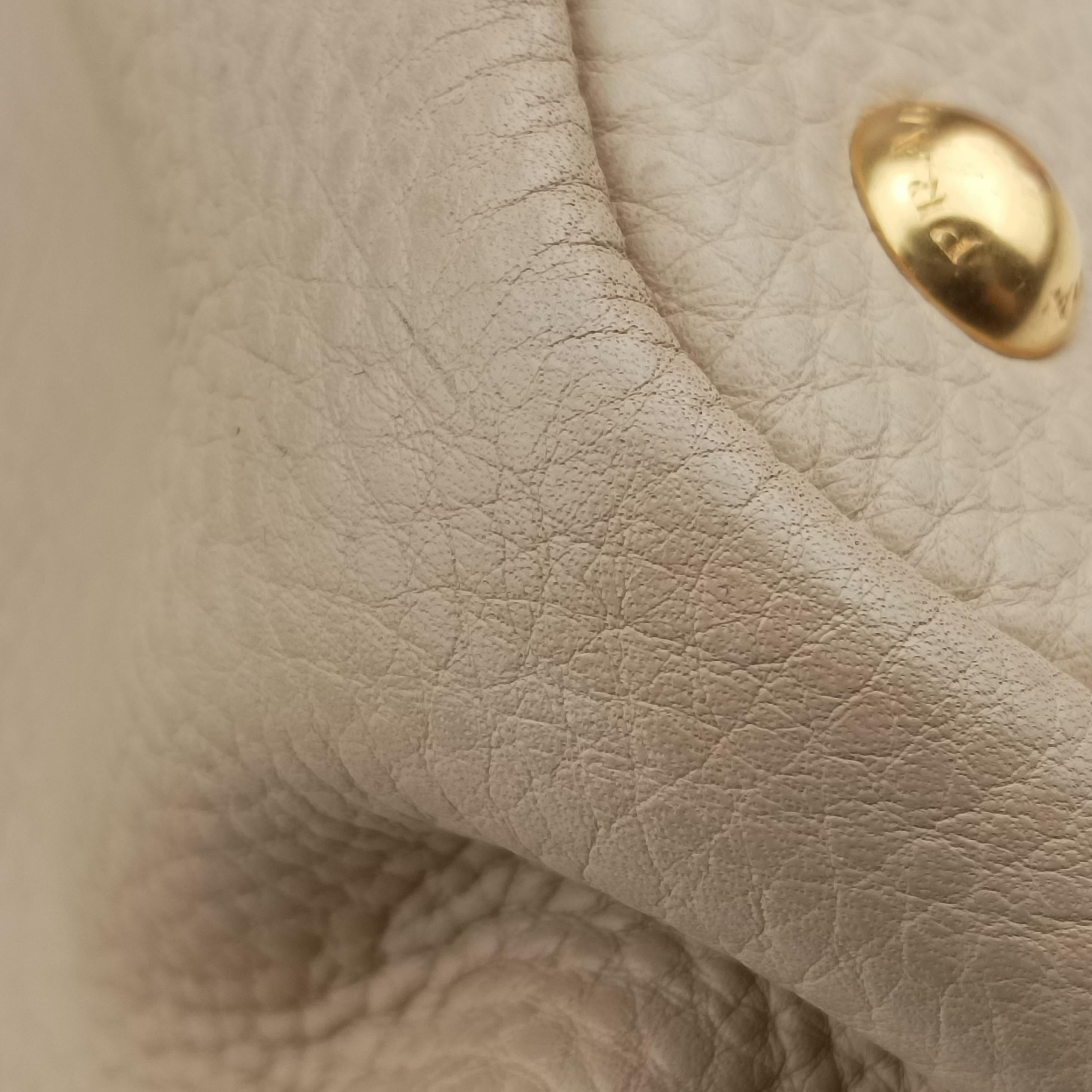 Secondhand Prada Vitello Beige leather  handbag | stylenewstar