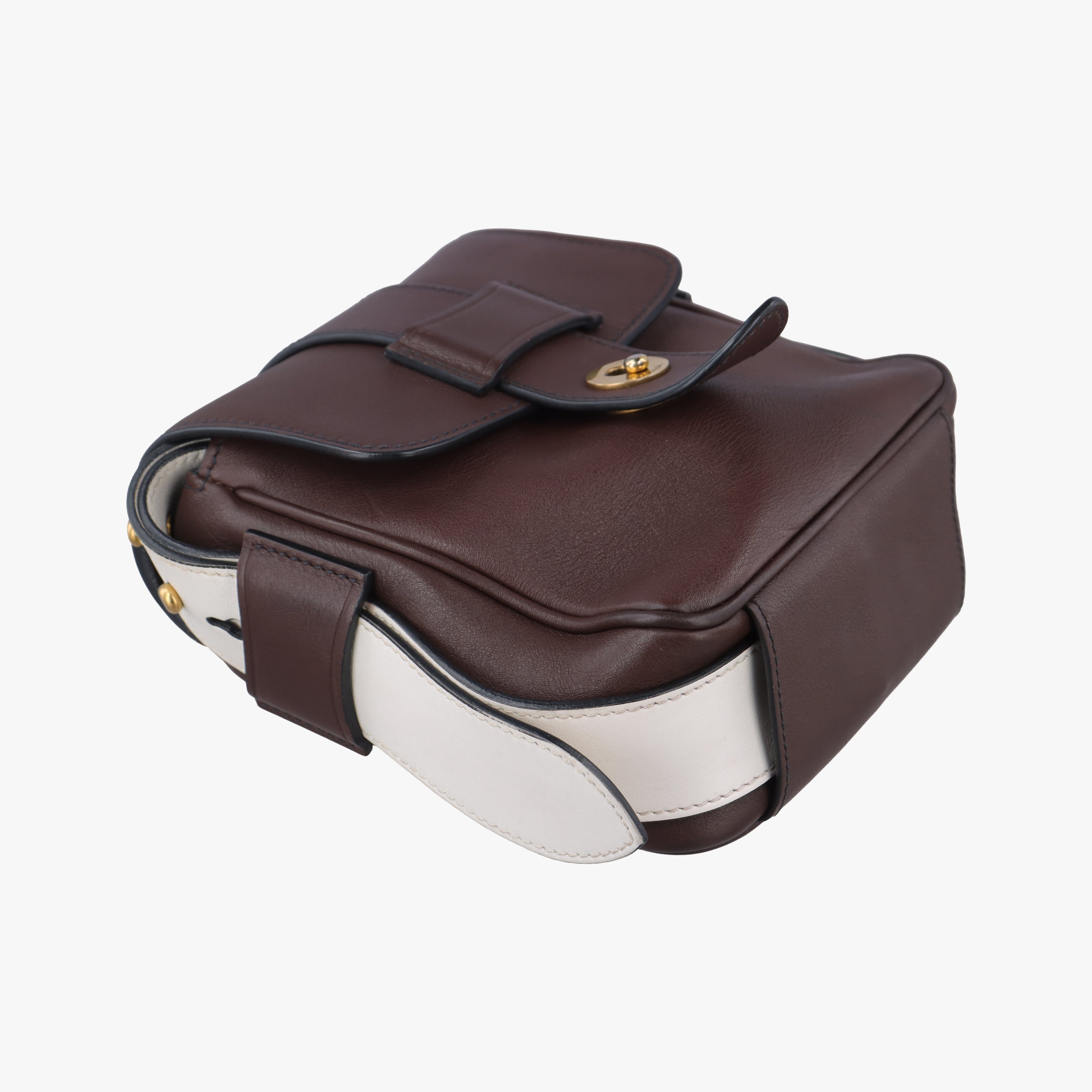 Secondhand Prada Vitello Daino Messenger Brown leather  shoulderbag | stylenewstar