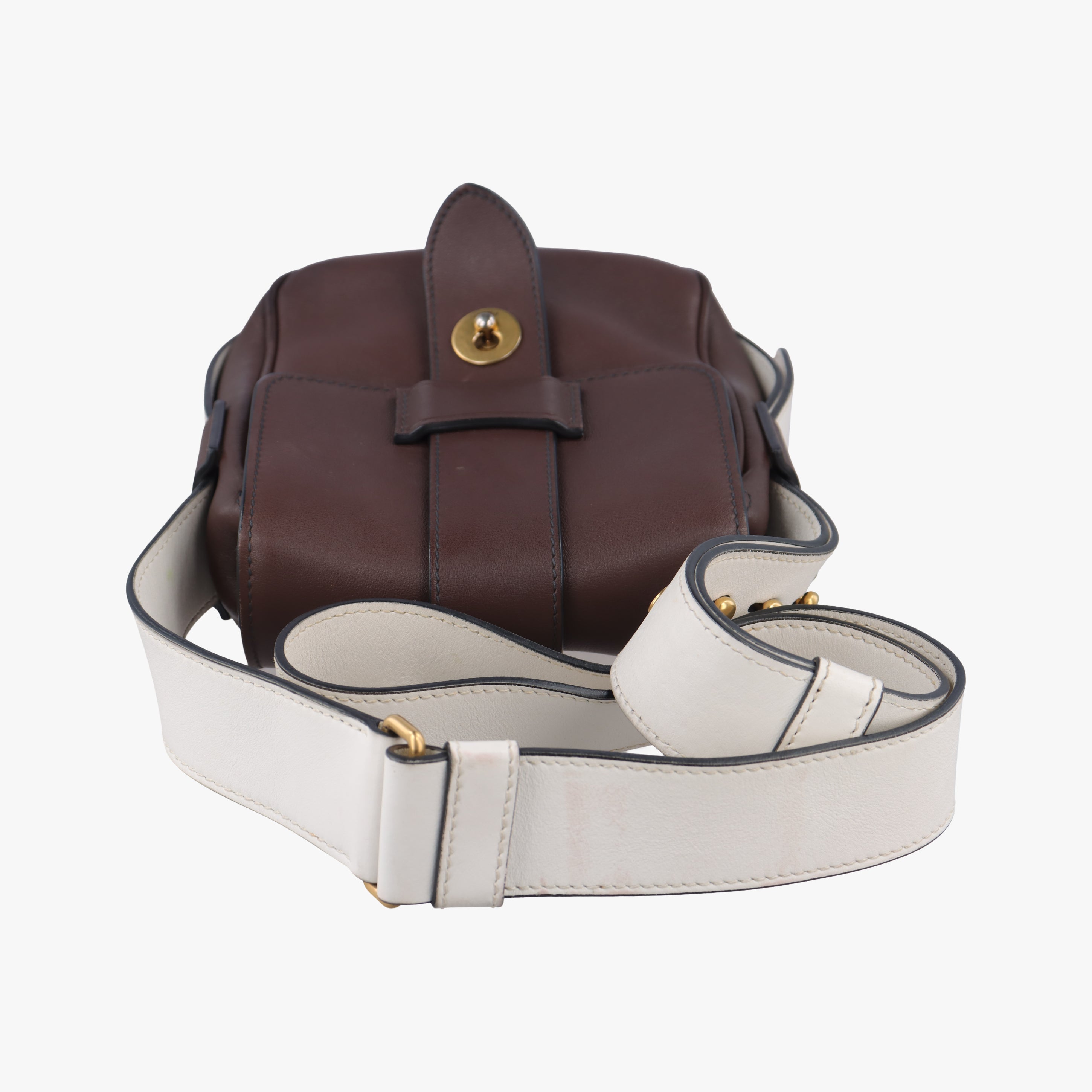 Secondhand Prada Vitello Daino Messenger Brown leather  shoulderbag | stylenewstar