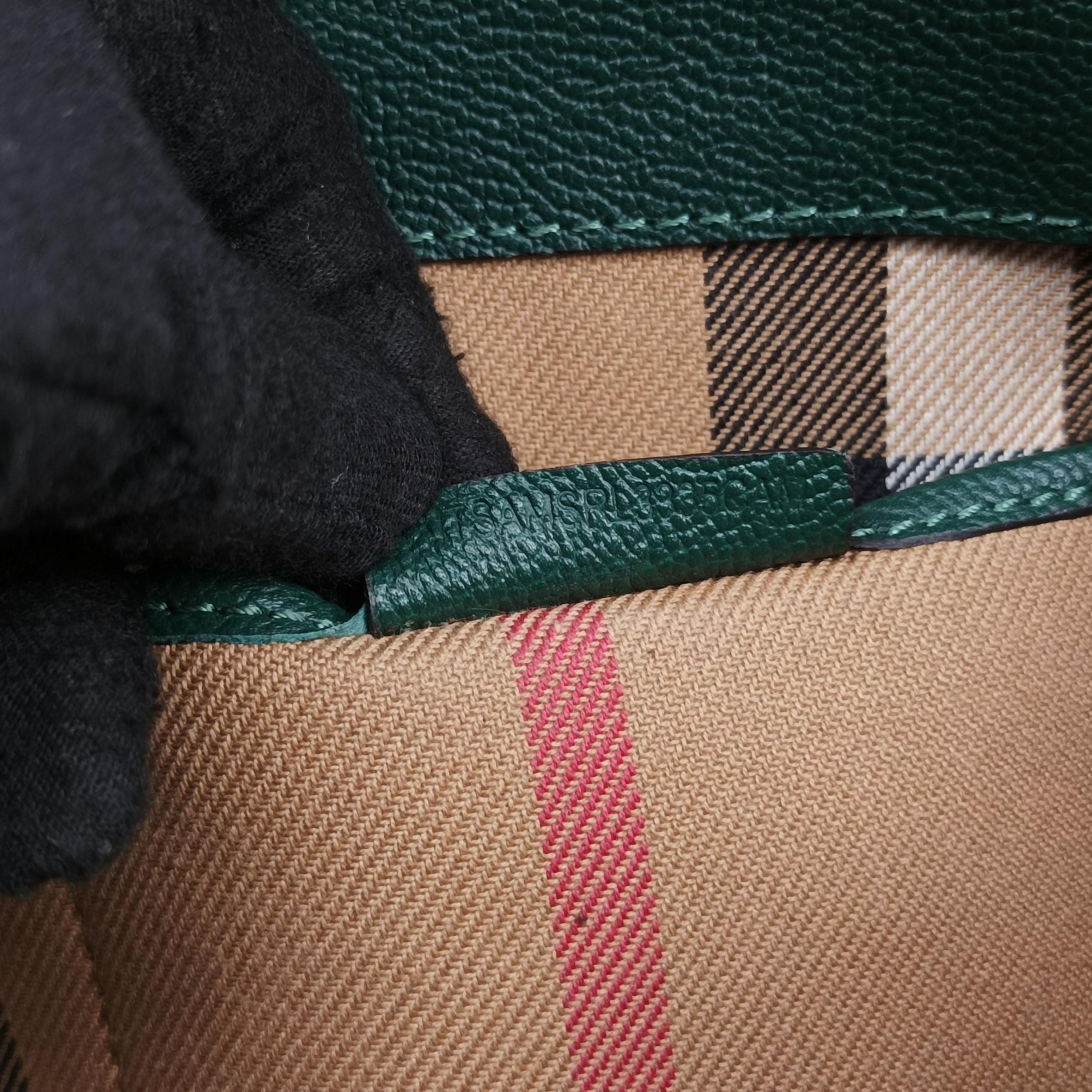 Pre-owned Burberry Buckle Green Leather  shoulderbag | stylenewstar