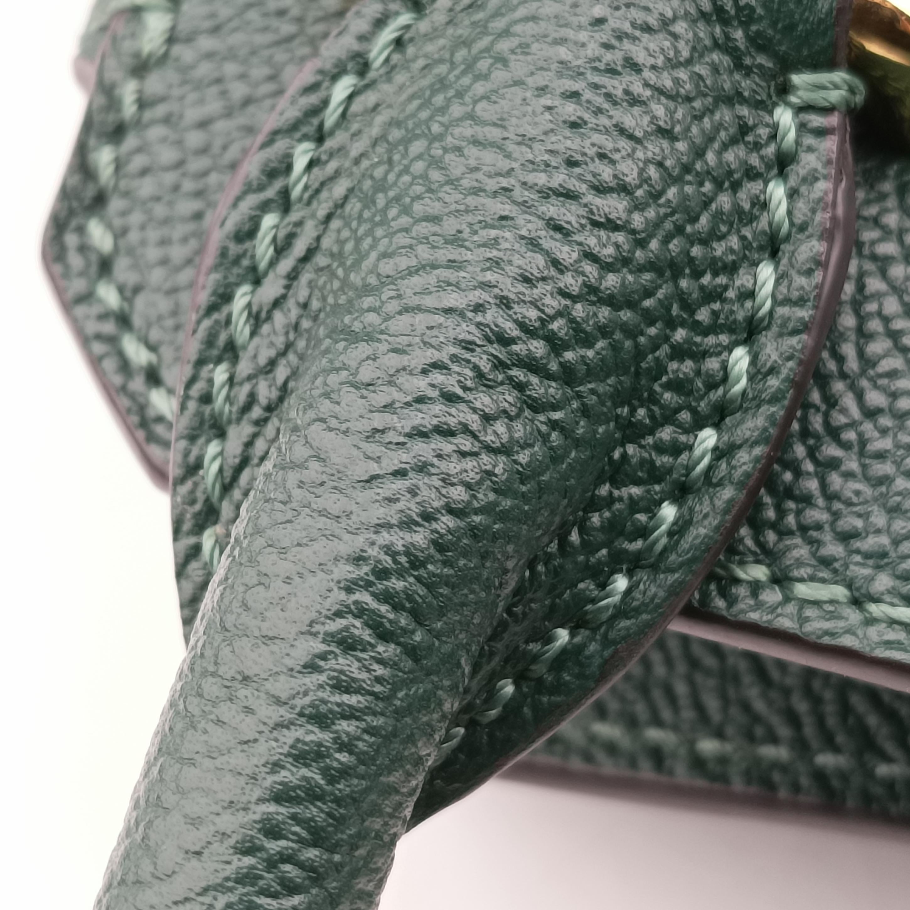 Pre-owned Burberry Buckle Green Leather  shoulderbag | stylenewstar