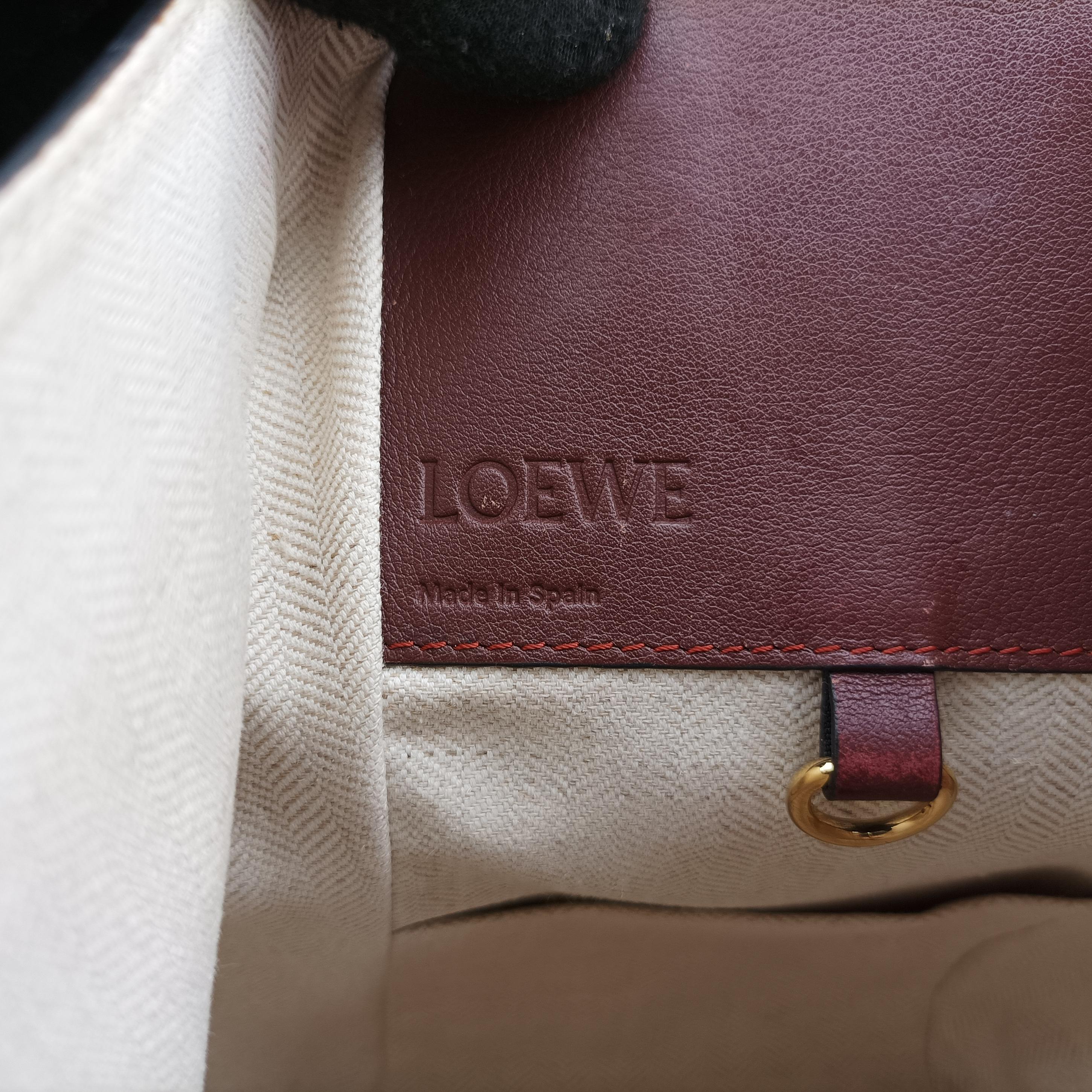 Pre-owned Loewe Hammock Orange x Red x Brown Leather  shoulderbag | stylenewstar