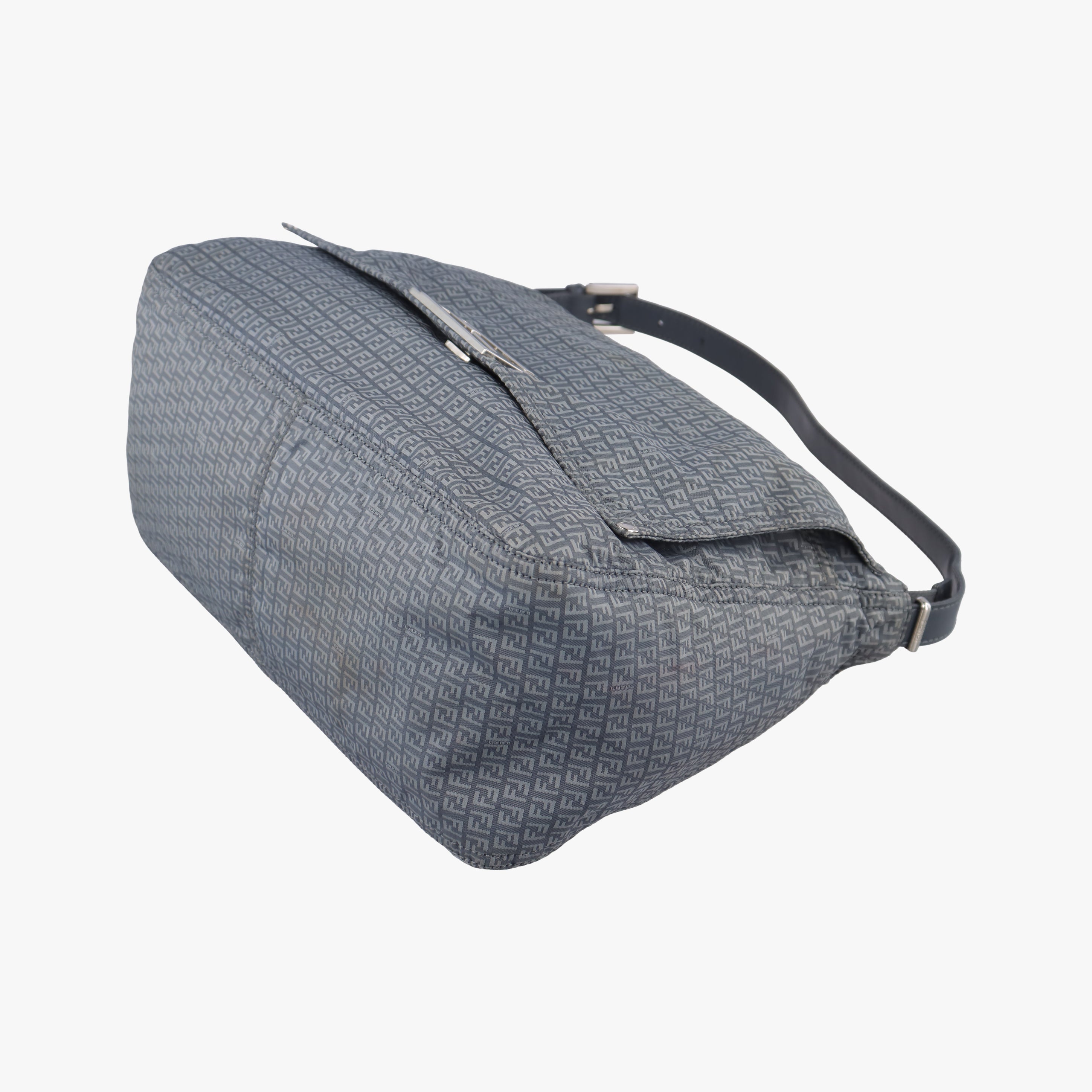 Vintage Fendi Baguette Zucchino Gray×Multicolour canvas 8BH626 shoulderbag | stylenewstar