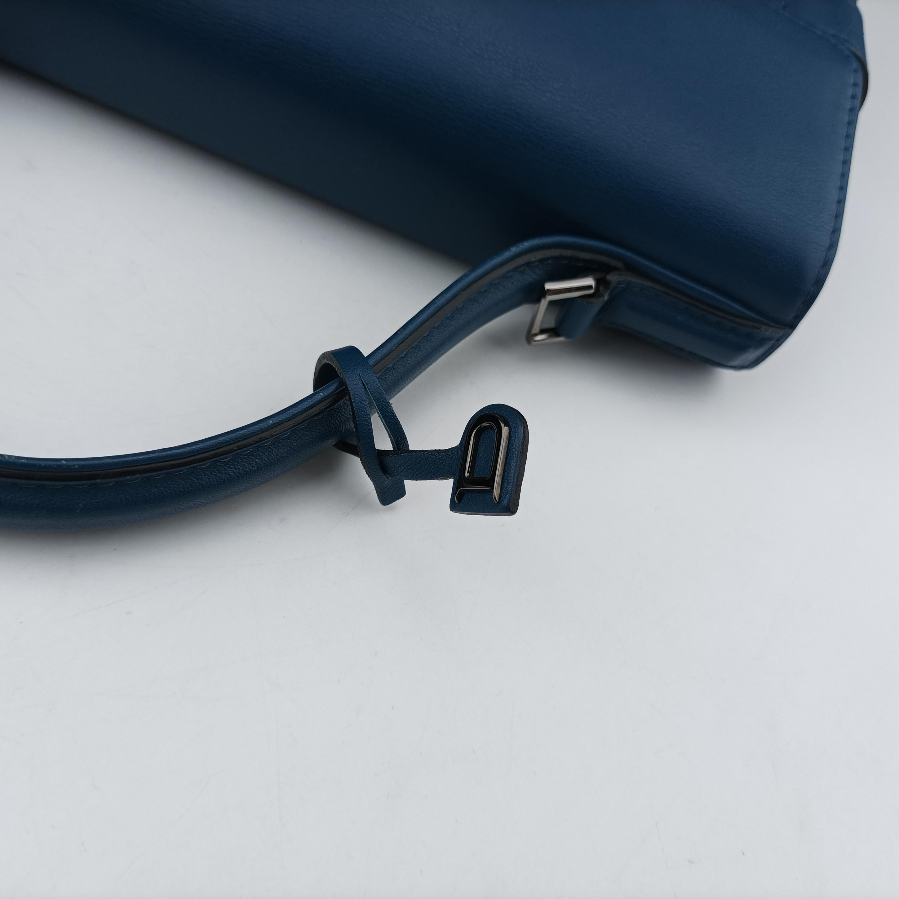 Secondhand Delvaux Tan pete Blue Leather  shoulderbag | stylenewstar