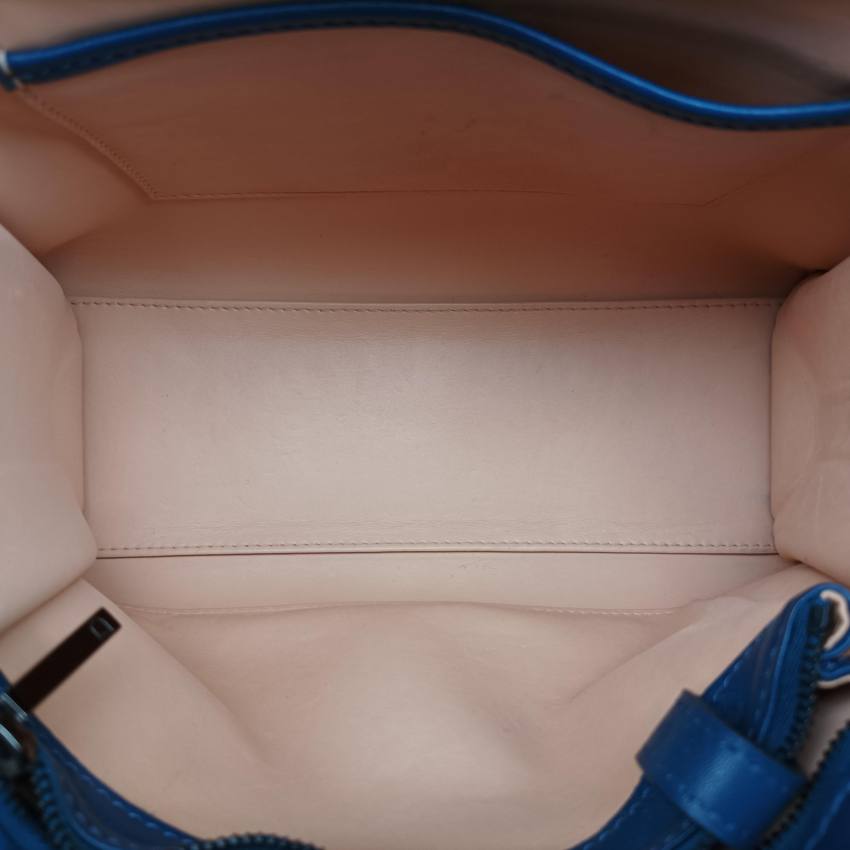 Secondhand Delvaux Tan pete Blue Leather  shoulderbag | stylenewstar