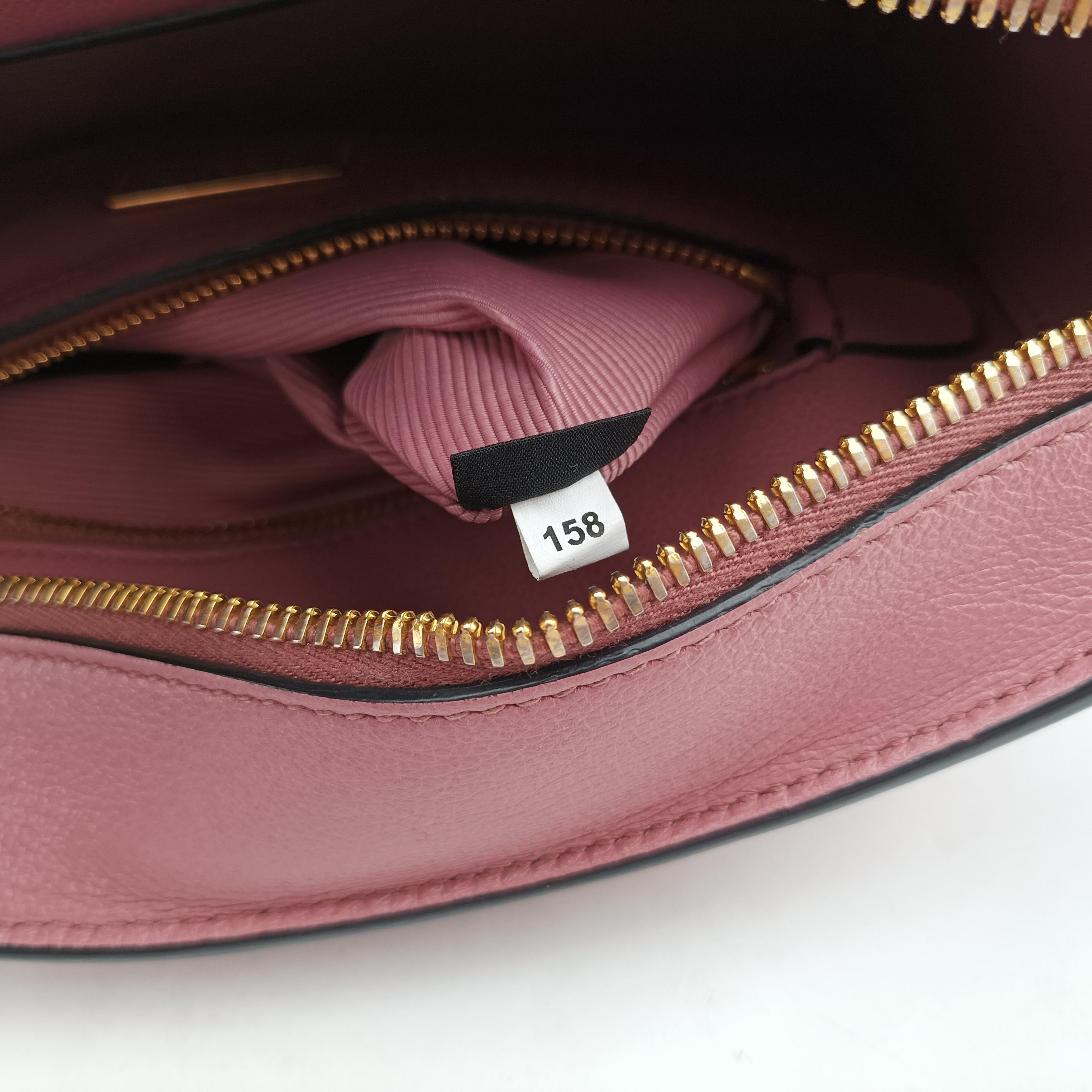 Secondhand Prada logo Pink leather 1BA164 shoulderbag | stylenewstar