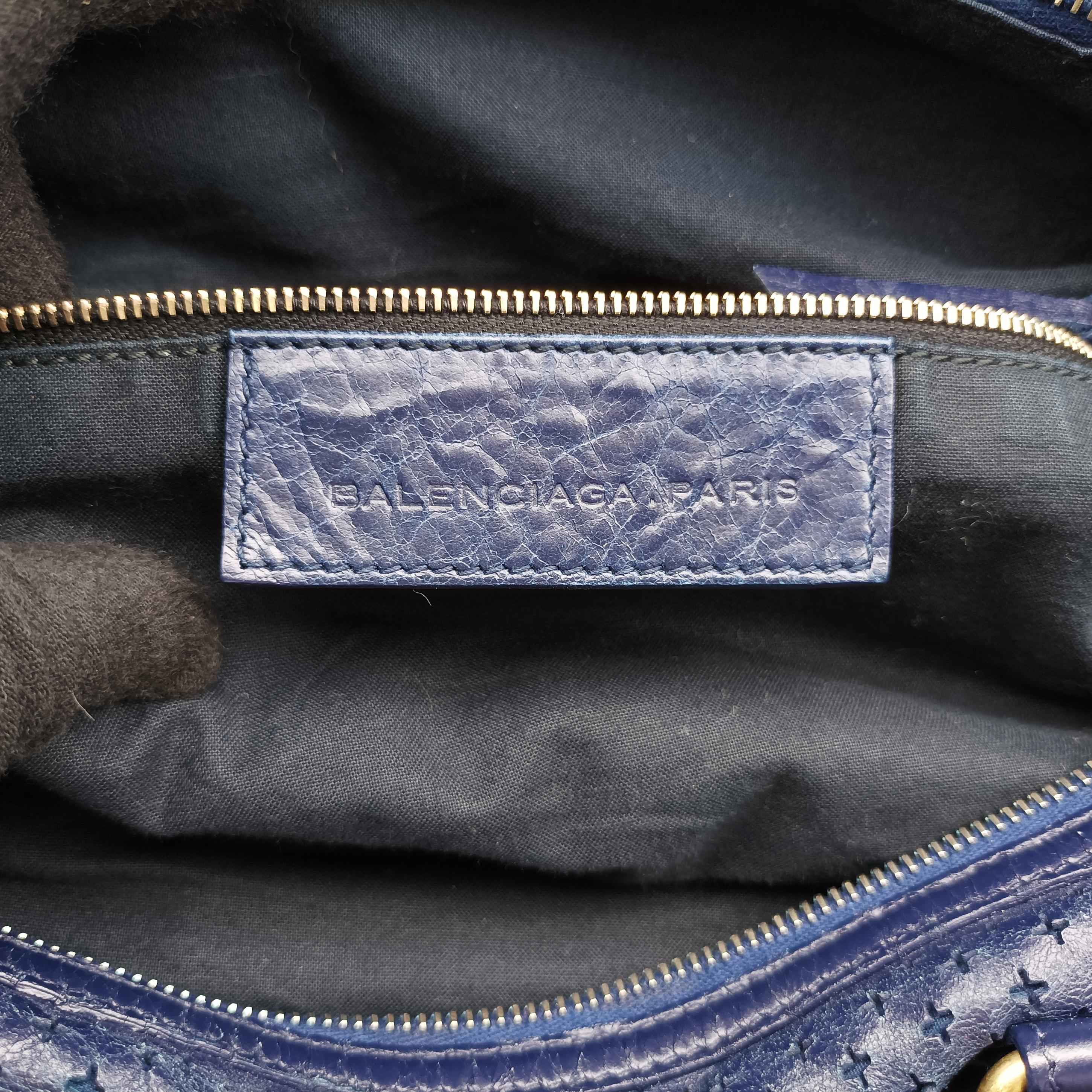 Pre-owned Balenciaga Maxi Twiggy Blue Leather  shoulderbag | stylenewstar