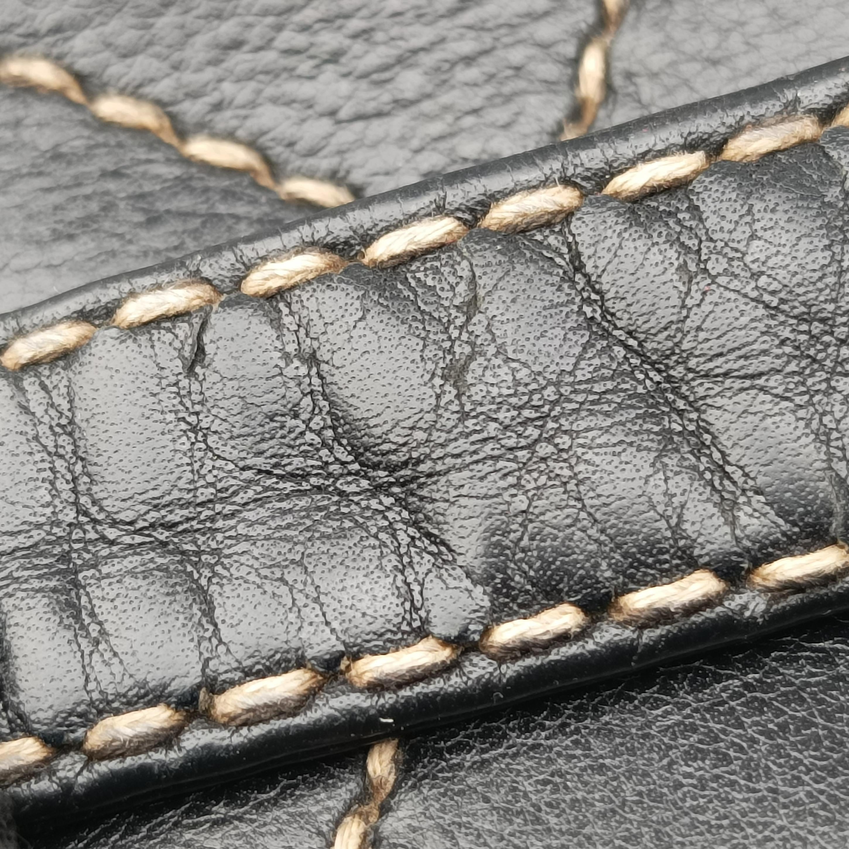 Pre-owned Chanel Wild Stitch Black Leather A16799 handbag | stylenewstar
