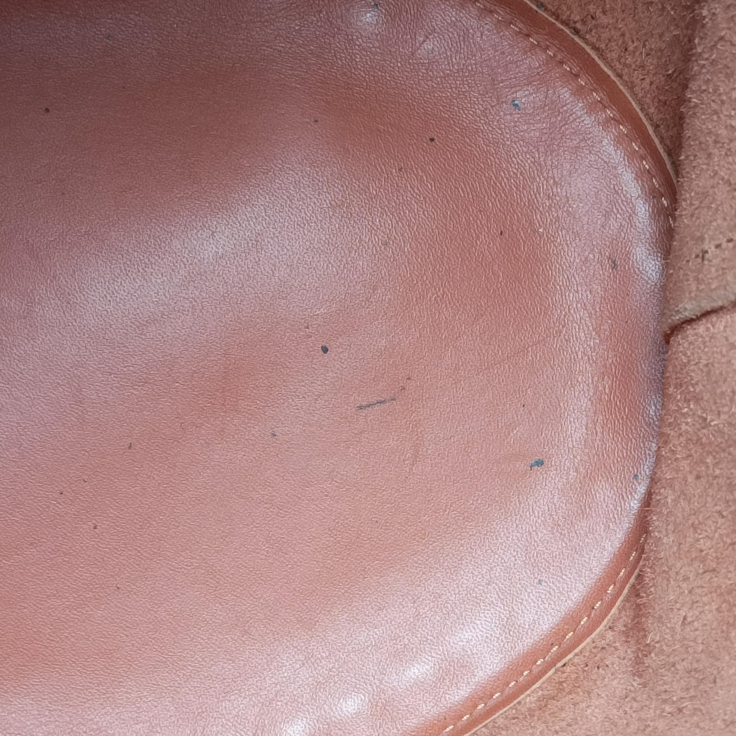 Pre-owned Loewe balloon Brown leather  shoulderbag | stylenewstar