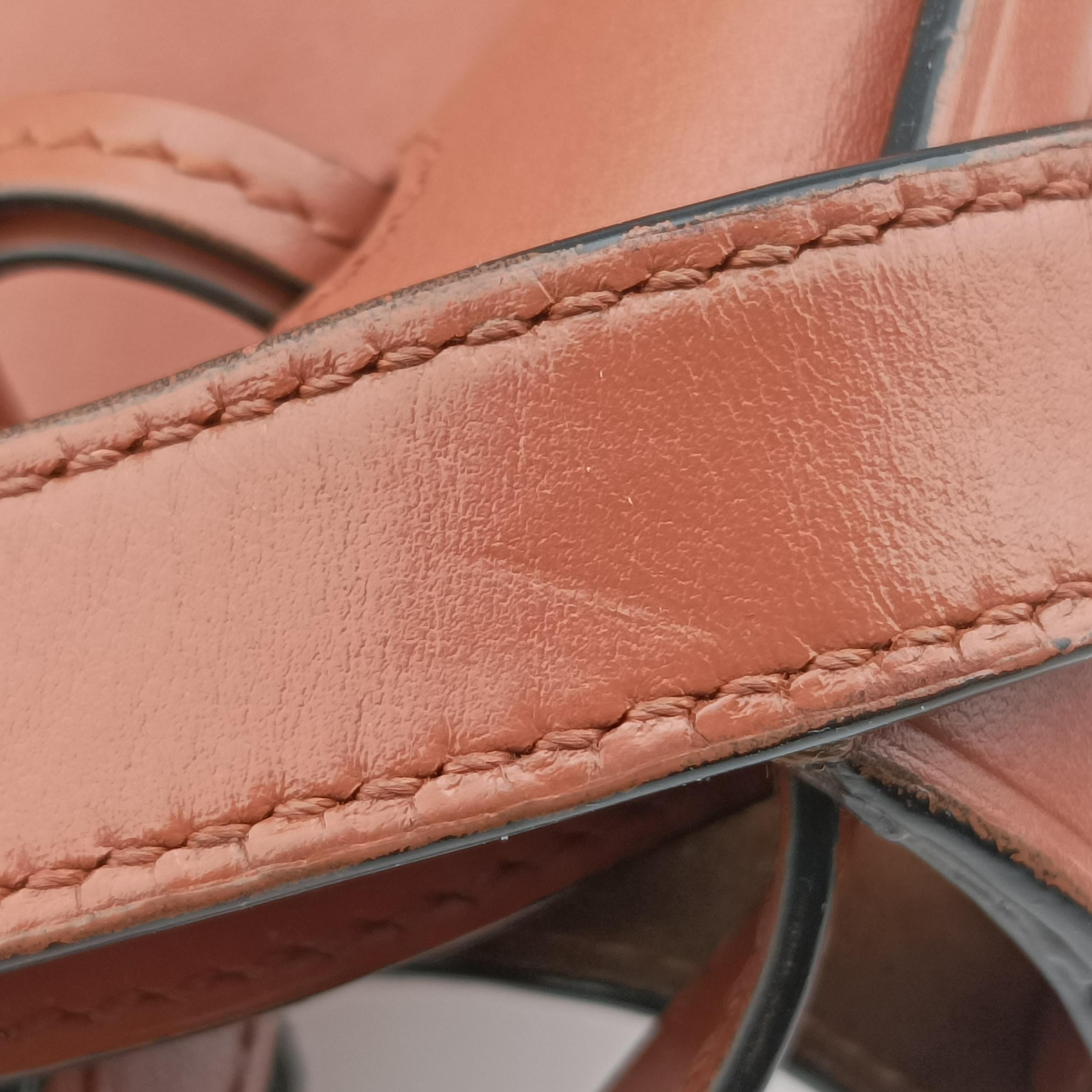 Pre-owned Loewe balloon Brown leather  shoulderbag | stylenewstar