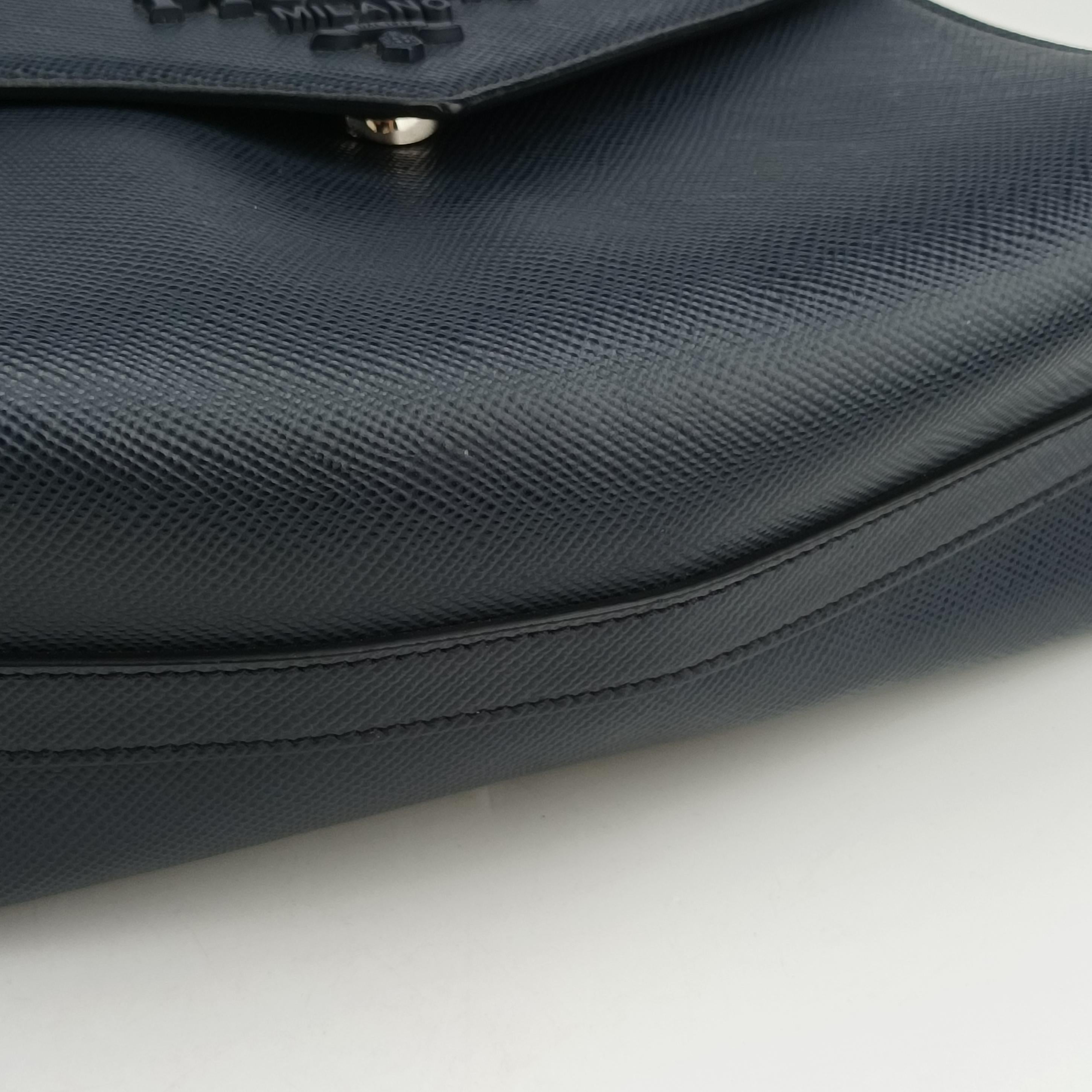 Vintage Prada Monochrome navy SAFFIANO Leather  shoulderbag | stylenewstar