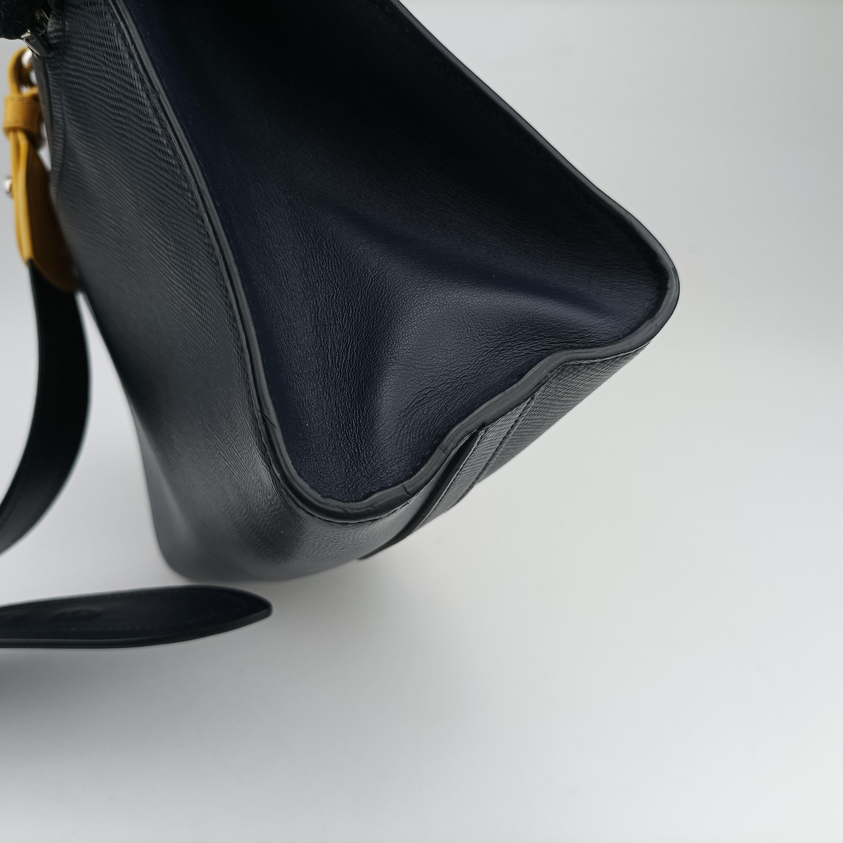 Vintage Prada Monochrome navy SAFFIANO Leather  shoulderbag | stylenewstar