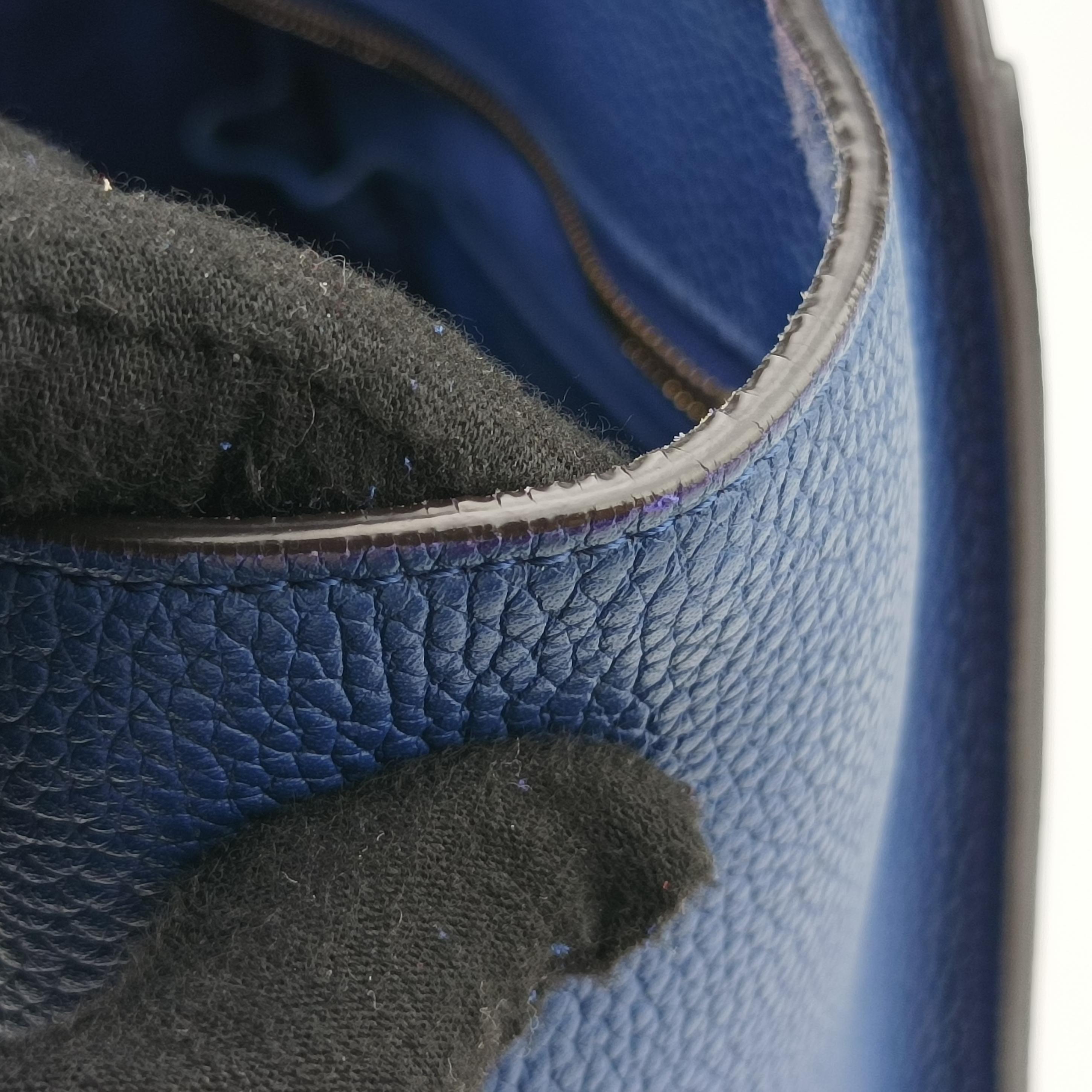 Pre-owned Celine Luggage Micro shopper Blue Leather  handbag | stylenewstar