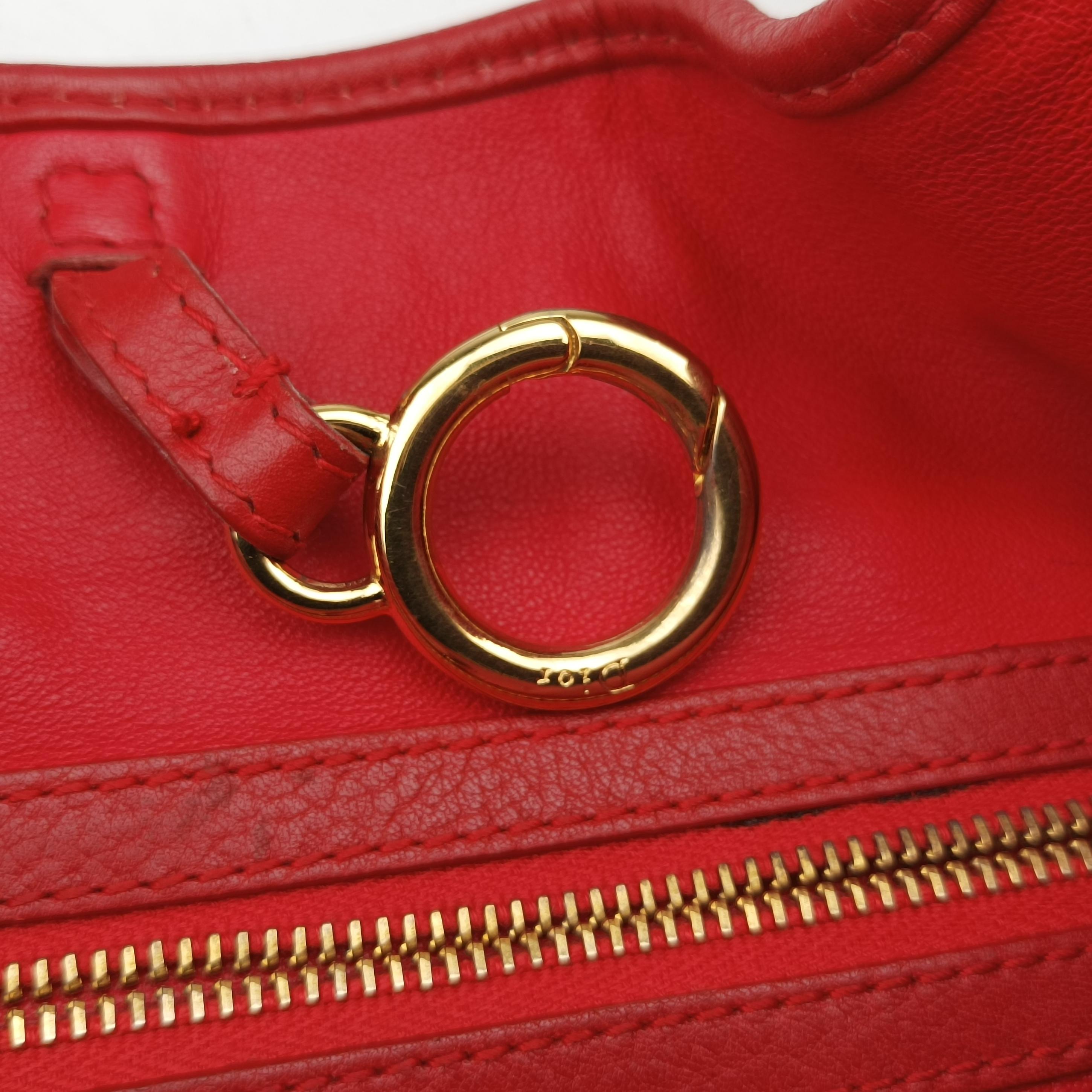 Pre-owned Christian Dior Bejeweled Hobo Red leather  handbag | stylenewstar