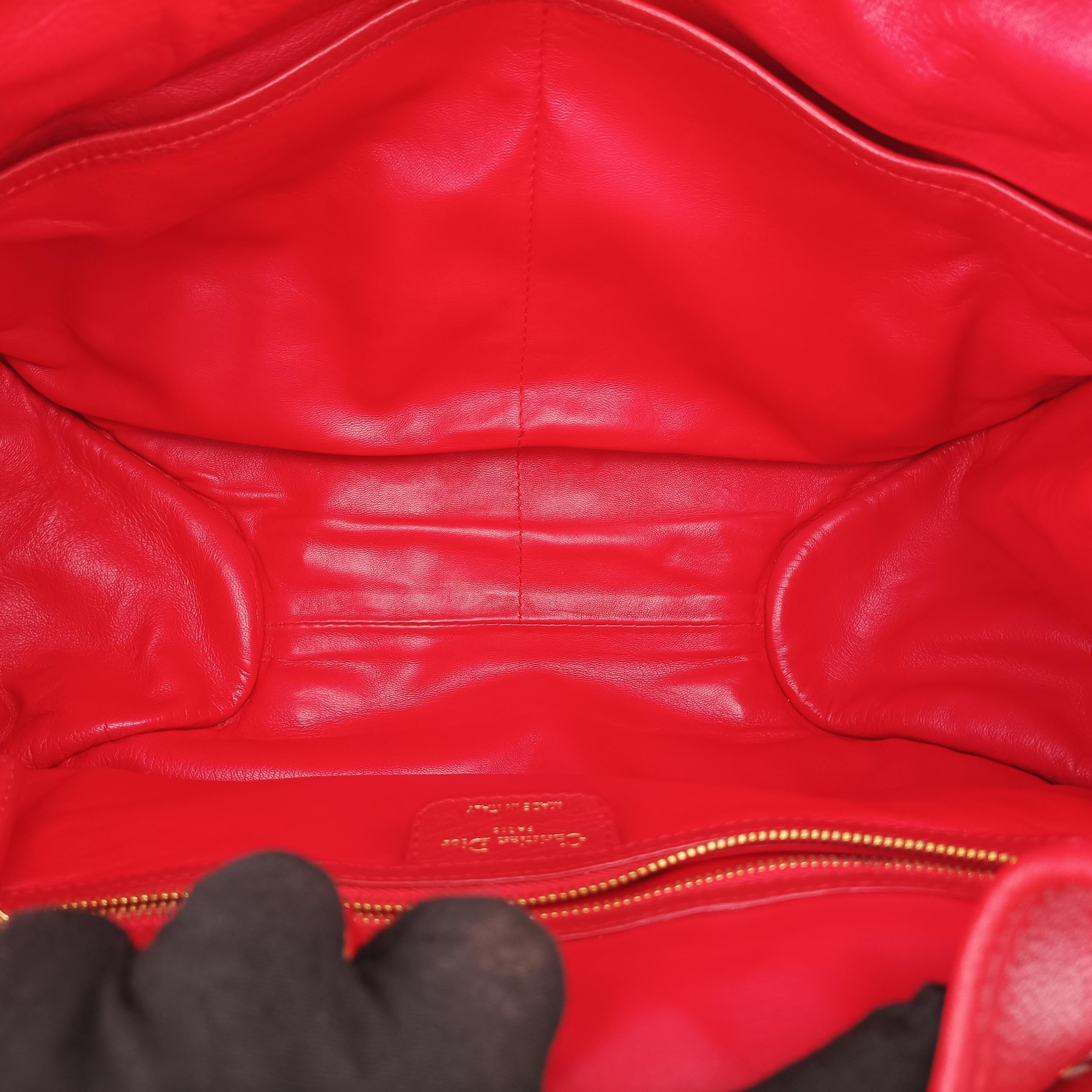 Pre-owned Christian Dior Bejeweled Hobo Red leather  handbag | stylenewstar