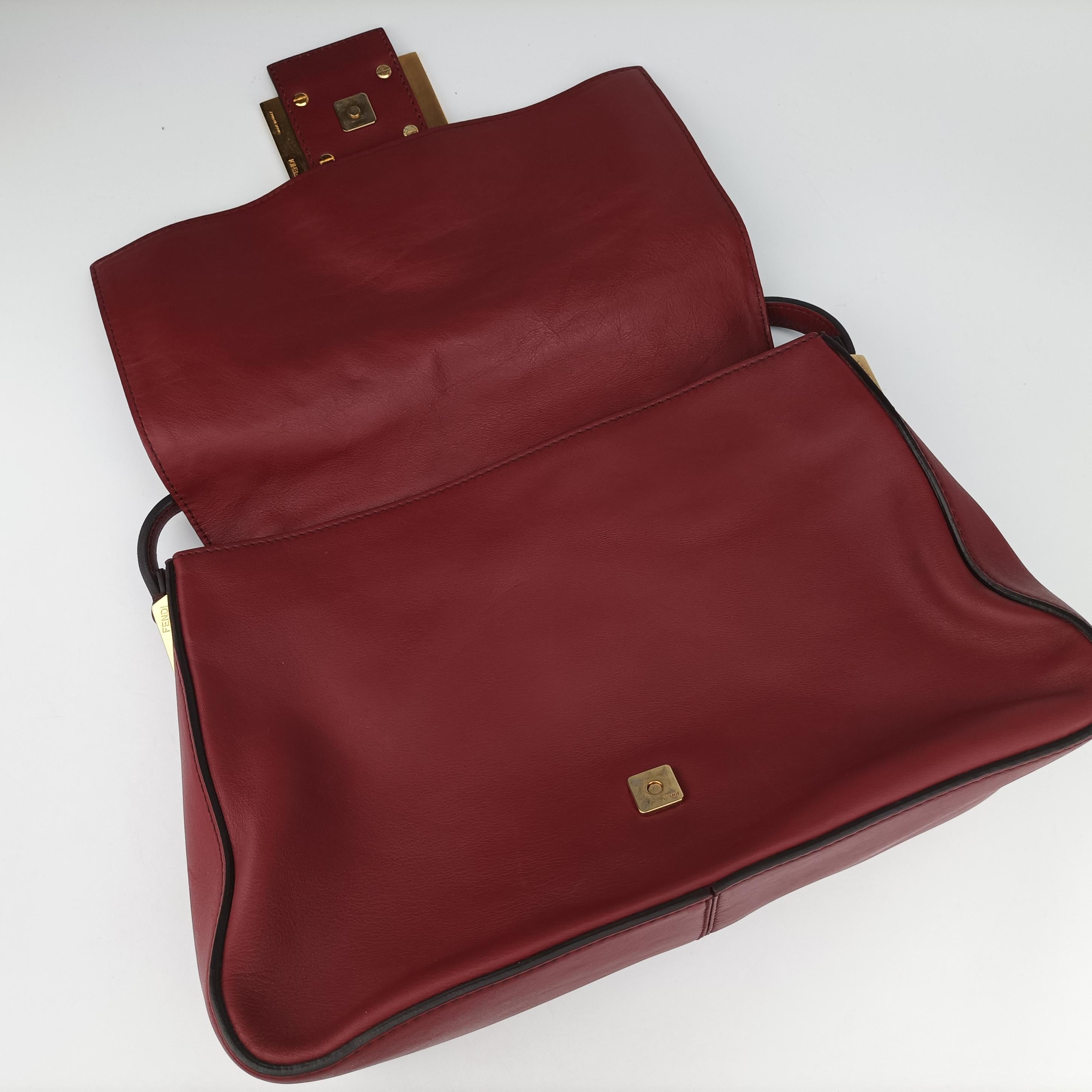 Pre-owned Fendi Big Mamma Baguette Red Leather 8BR638 handbag | stylenewstar