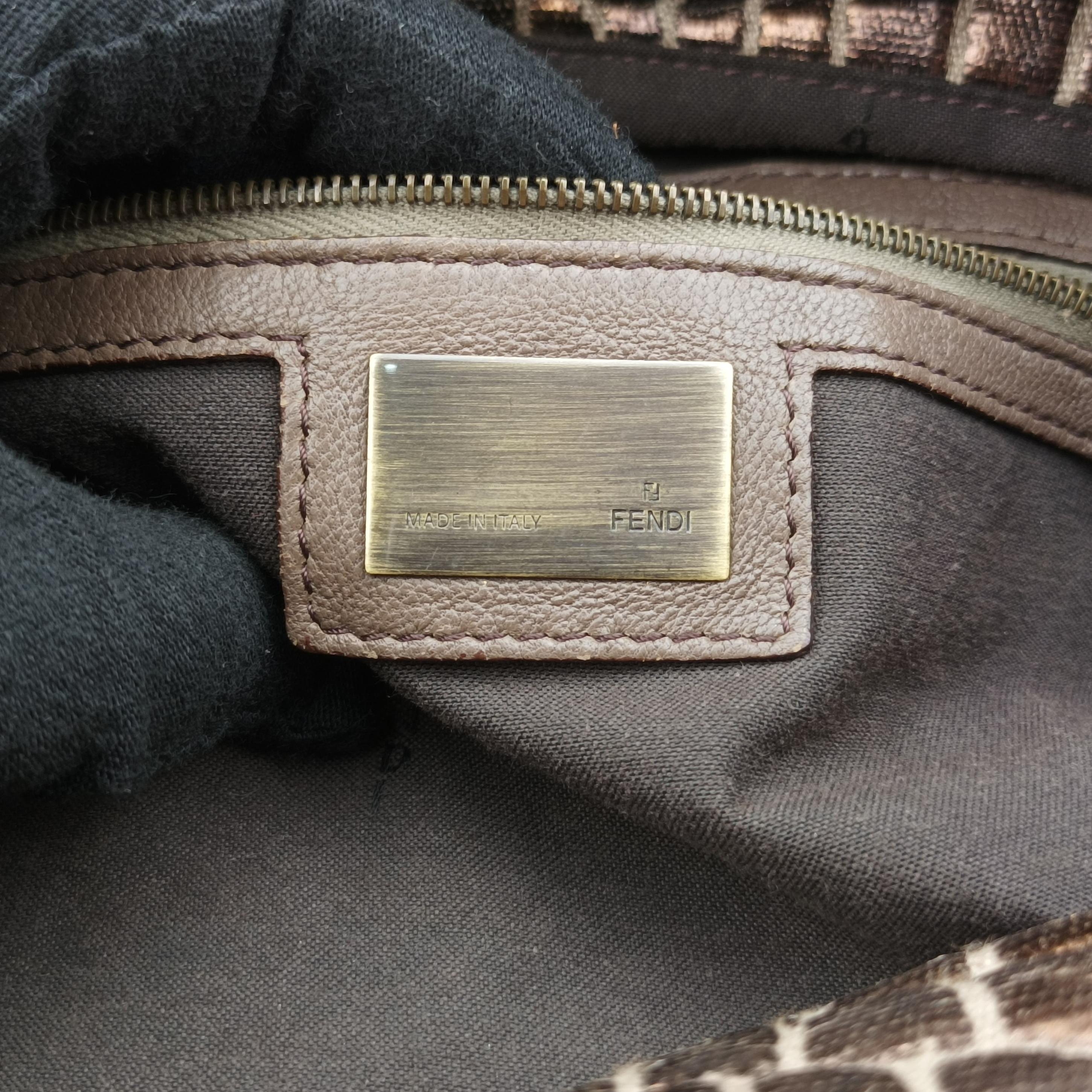 Vintage Fendi Zucca Print Brown fabric 8BH186 shoulderbag | stylenewstar