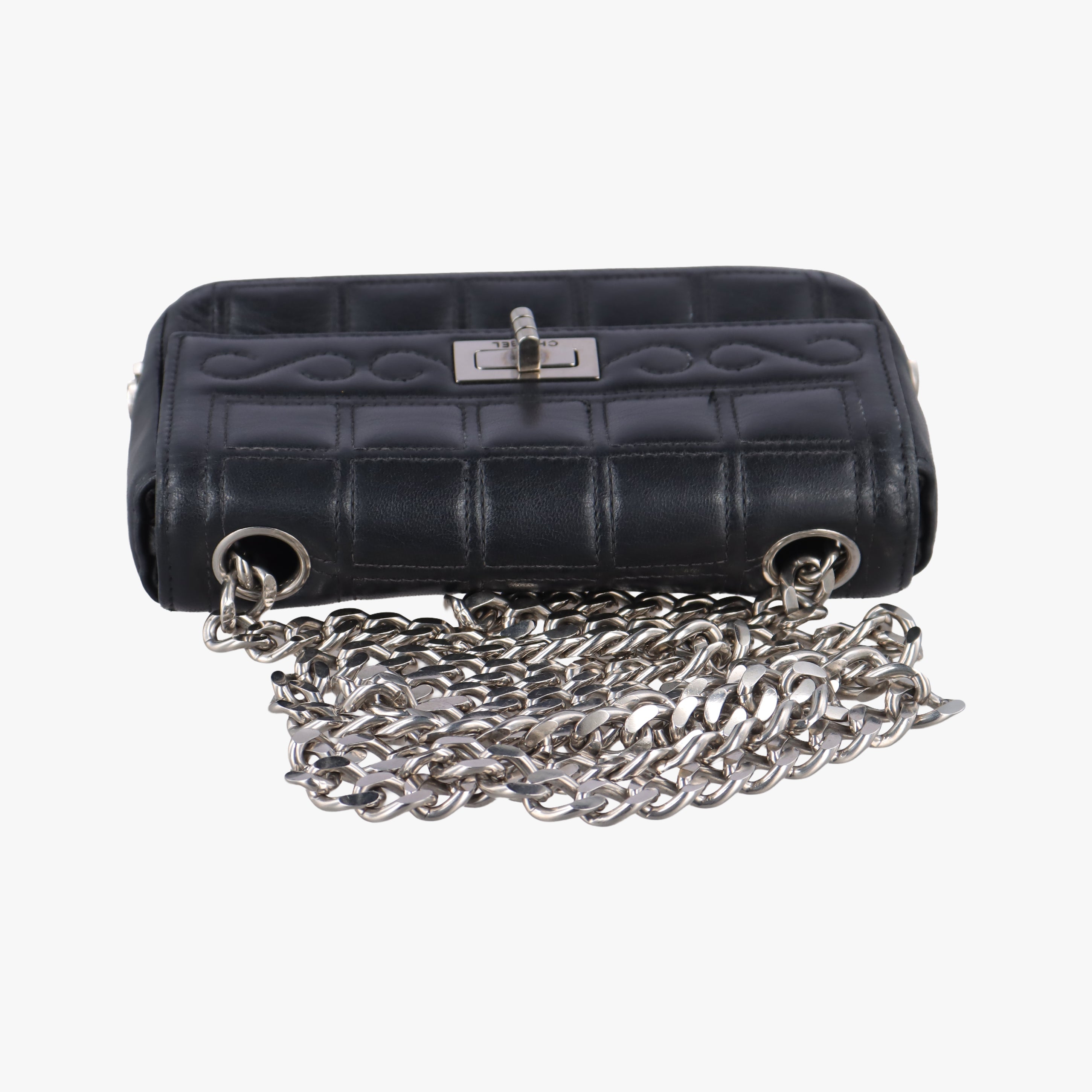 Pre-owned Chanel 2.55 Chocolate Bar Chain Black lambskin A16367 shoulderbag | stylenewstar