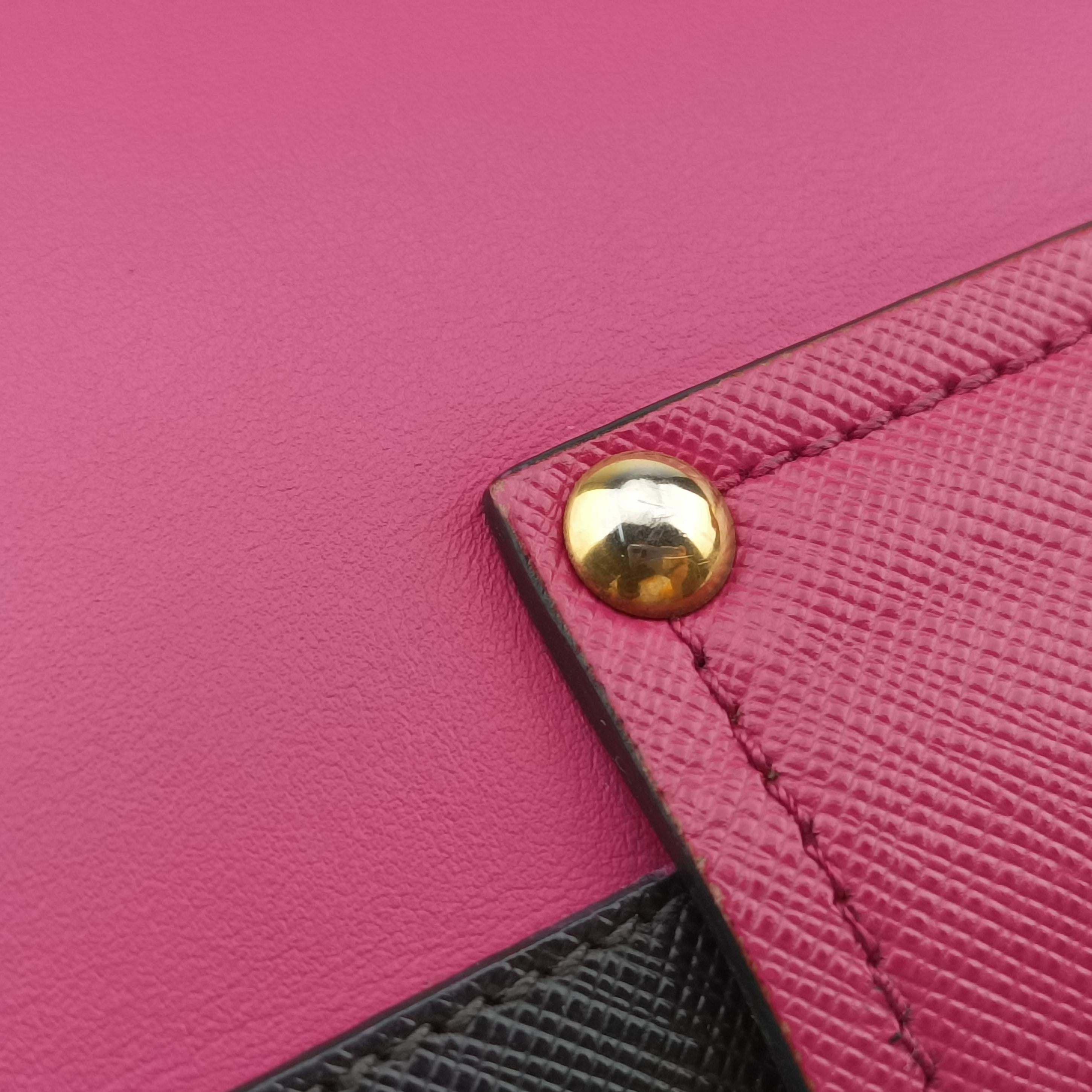 Pre-owned Prada City Calf Astrology Cahier pink×Black Saffiano leather×Leather  shoulderbag | stylenewstar