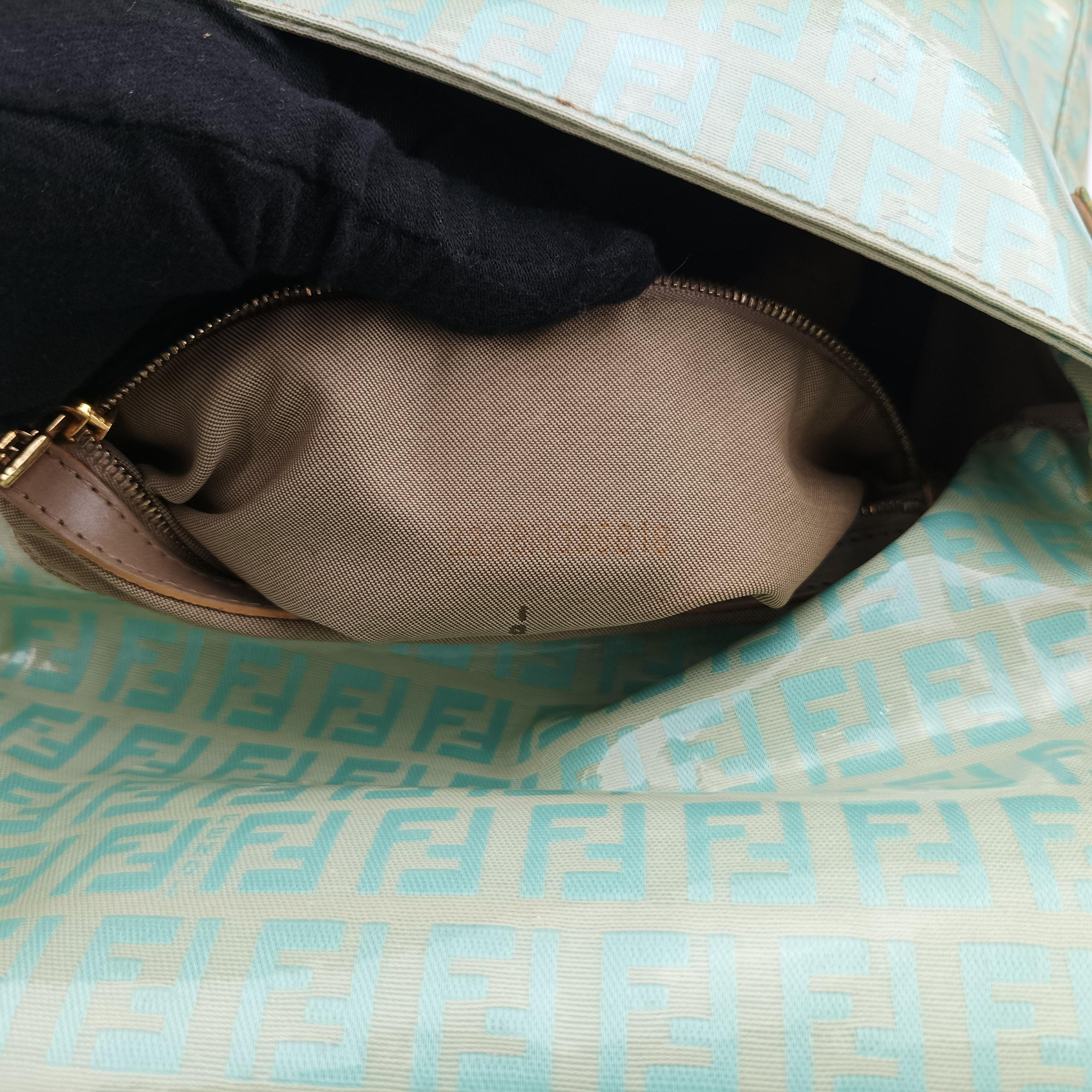 Secondhand Fendi Mamma Baguette Green Patent  handbag | stylenewstar