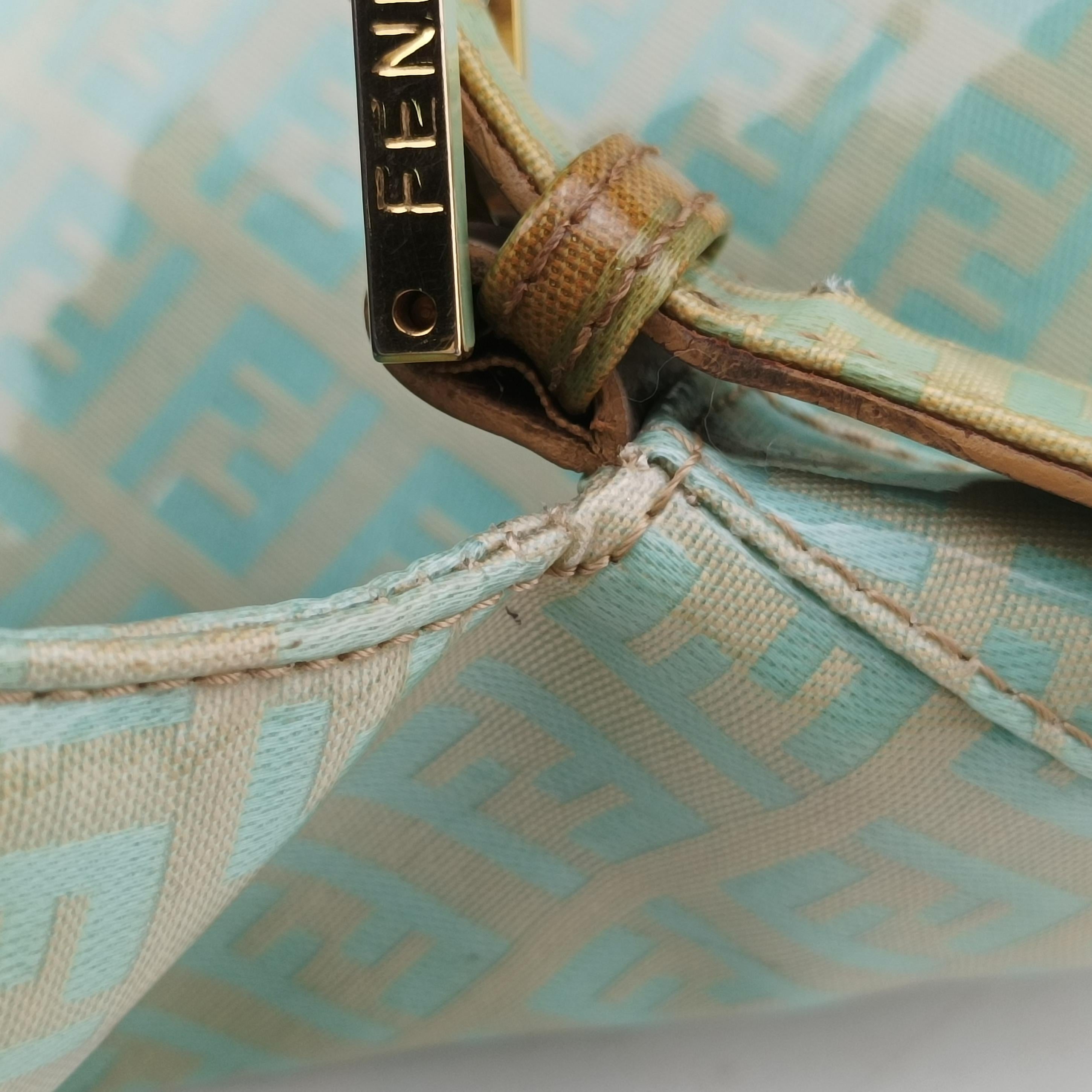 Secondhand Fendi Mamma Baguette Green Patent  handbag | stylenewstar