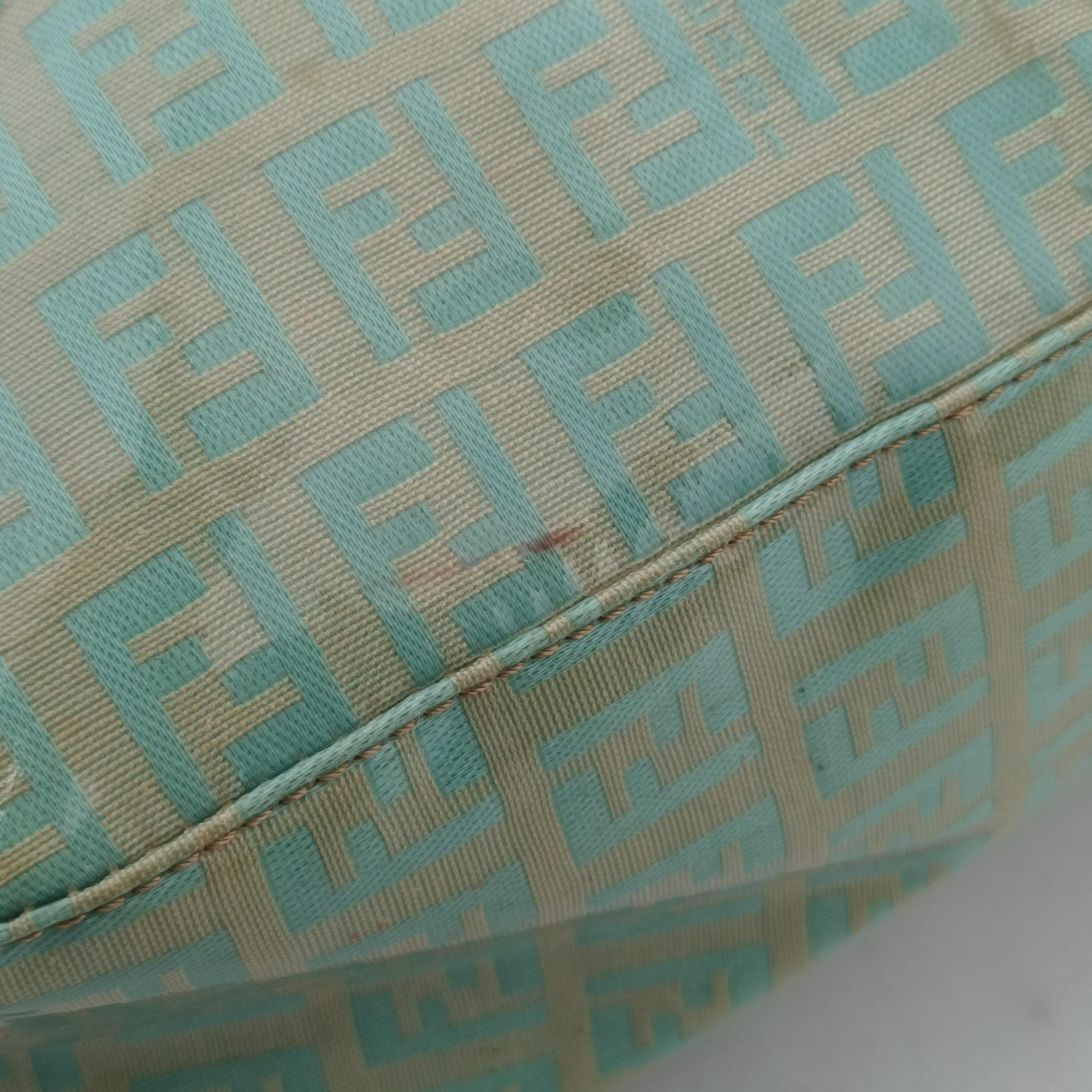Secondhand Fendi Mamma Baguette Green Patent  handbag | stylenewstar