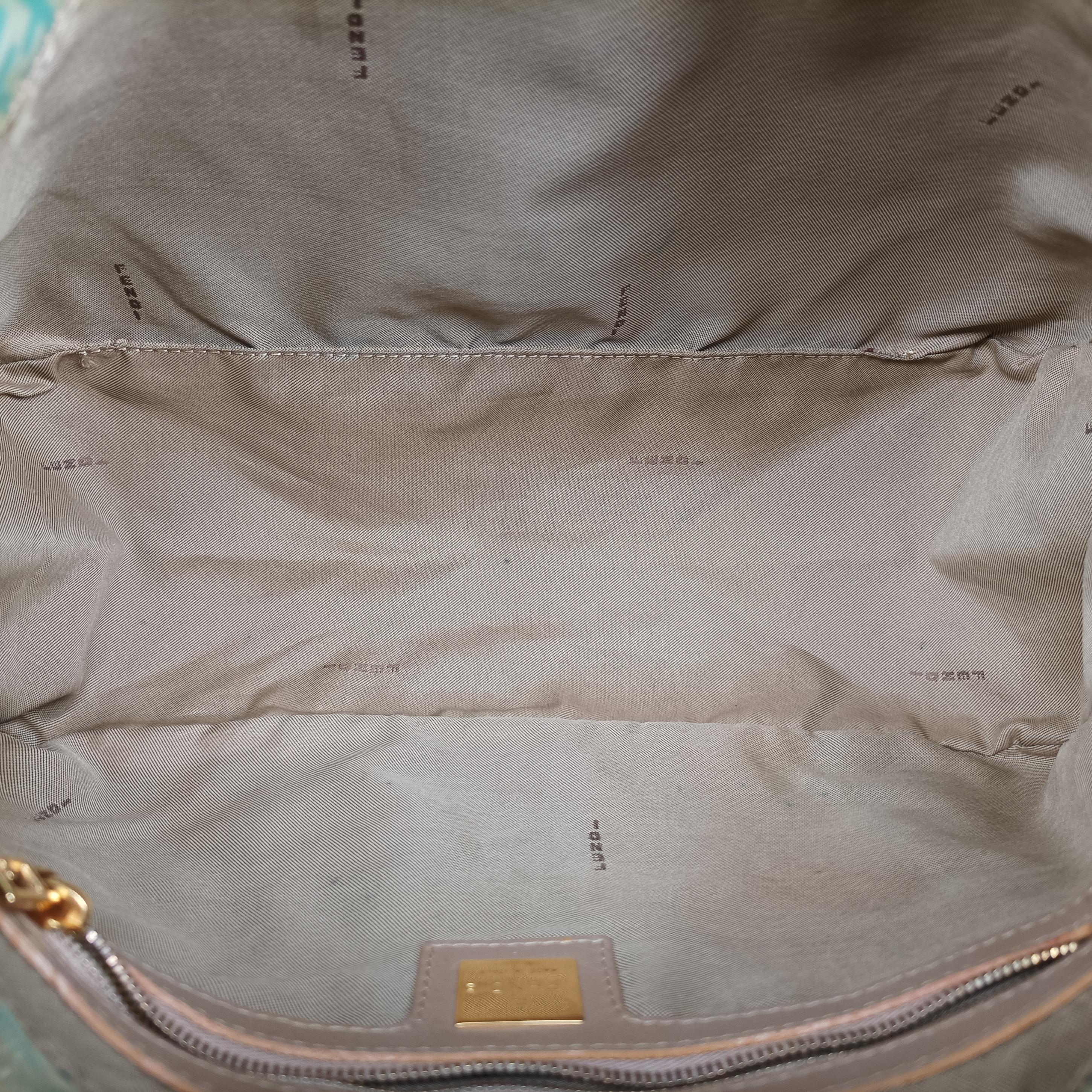 Secondhand Fendi Mamma Baguette Green Patent  handbag | stylenewstar