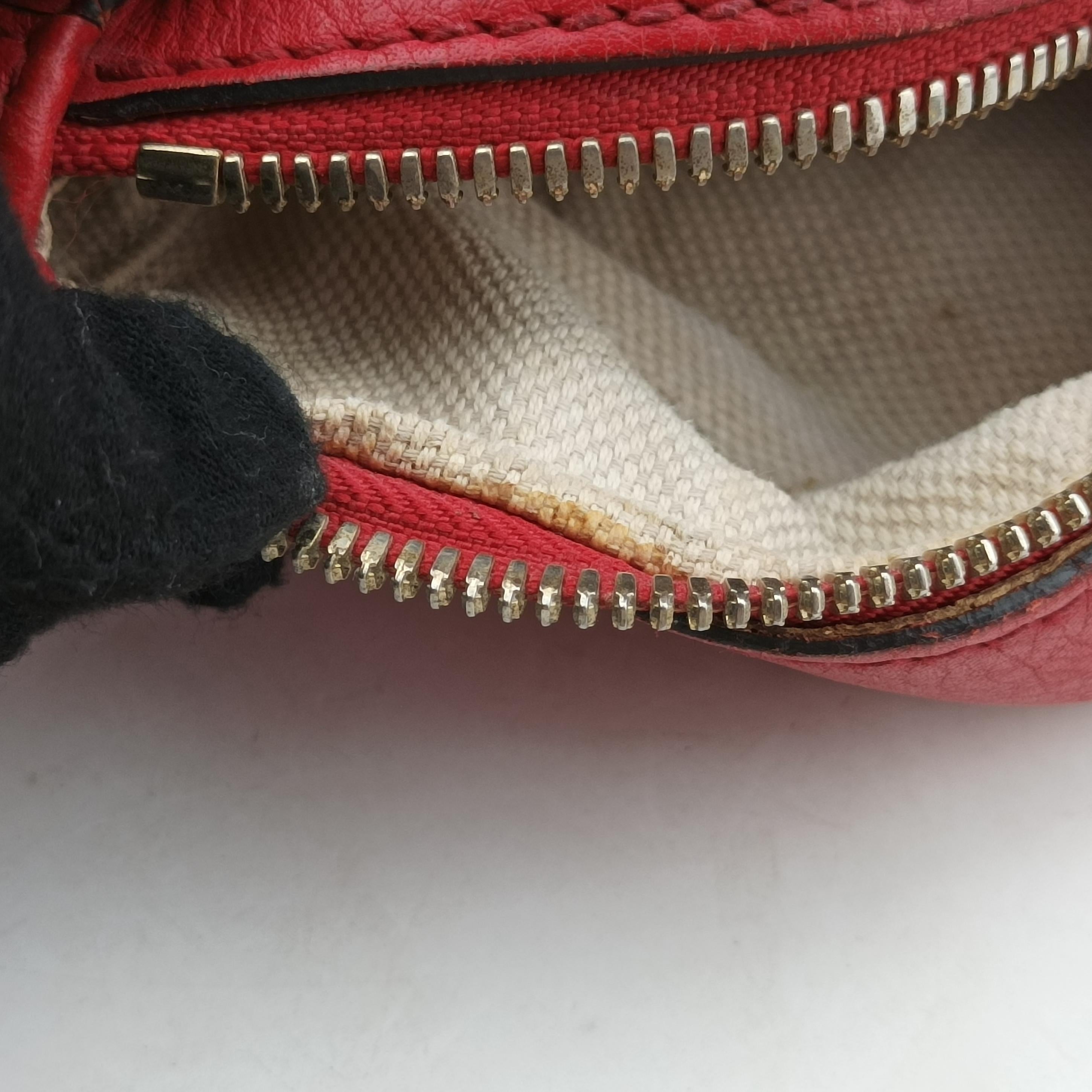 Pre-owned Gucci Soho Red Leather 353126 shoulderbag | stylenewstar
