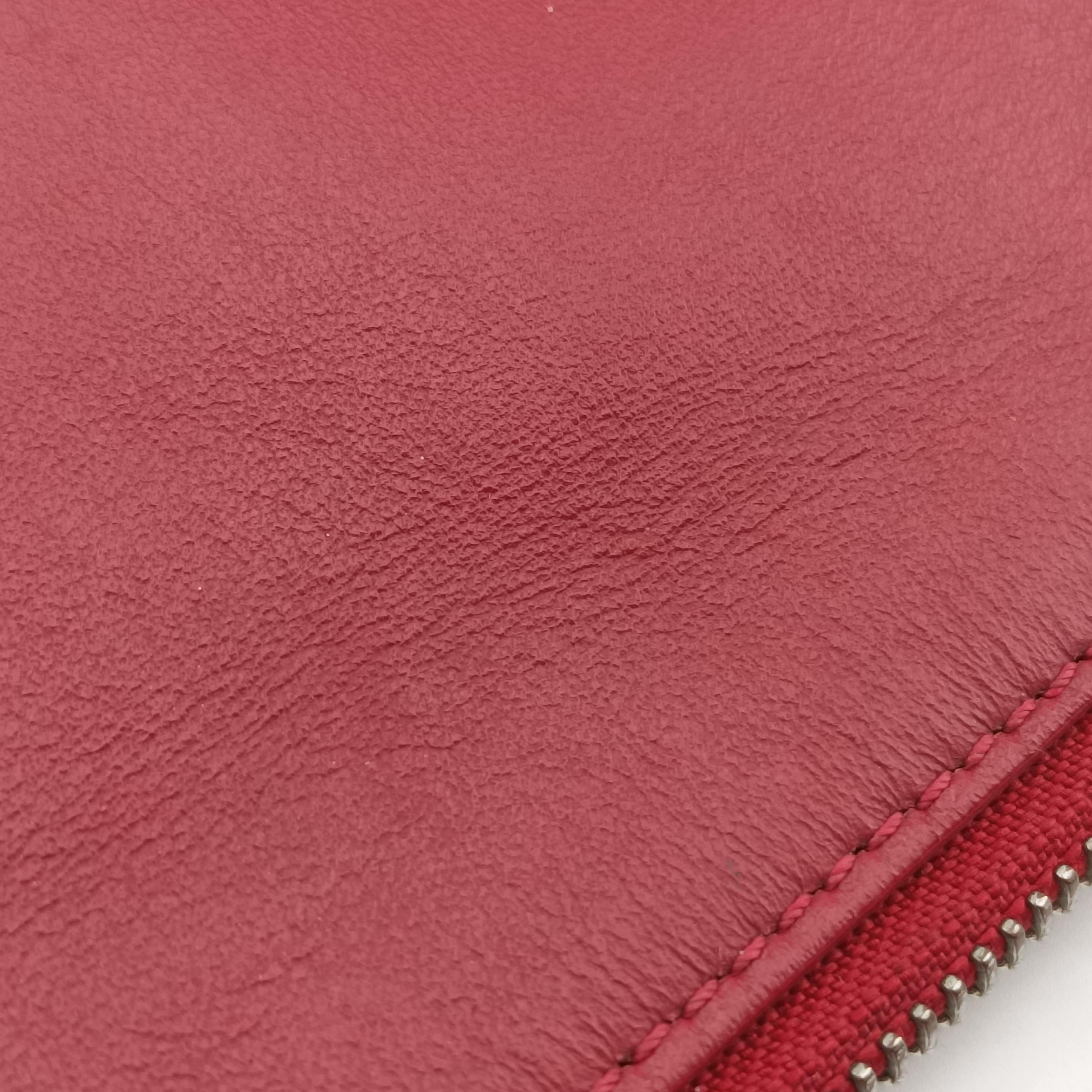 Pre-owned VERSACE medusa Burgundy leather  clutchbag | stylenewstar
