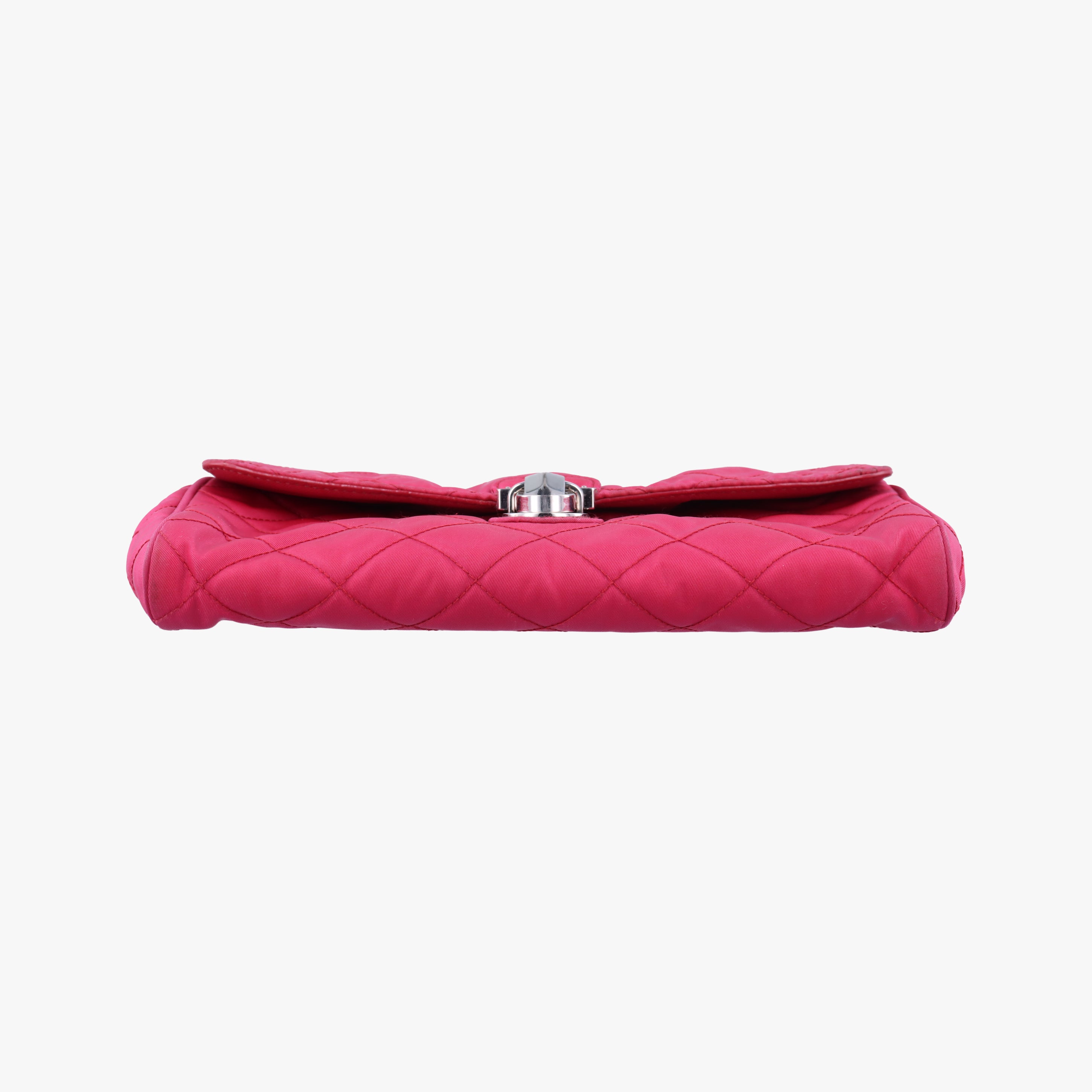 Secondhand Prada Quilted Pushlock Rose nylon BP0584 shoulderbag | stylenewstar