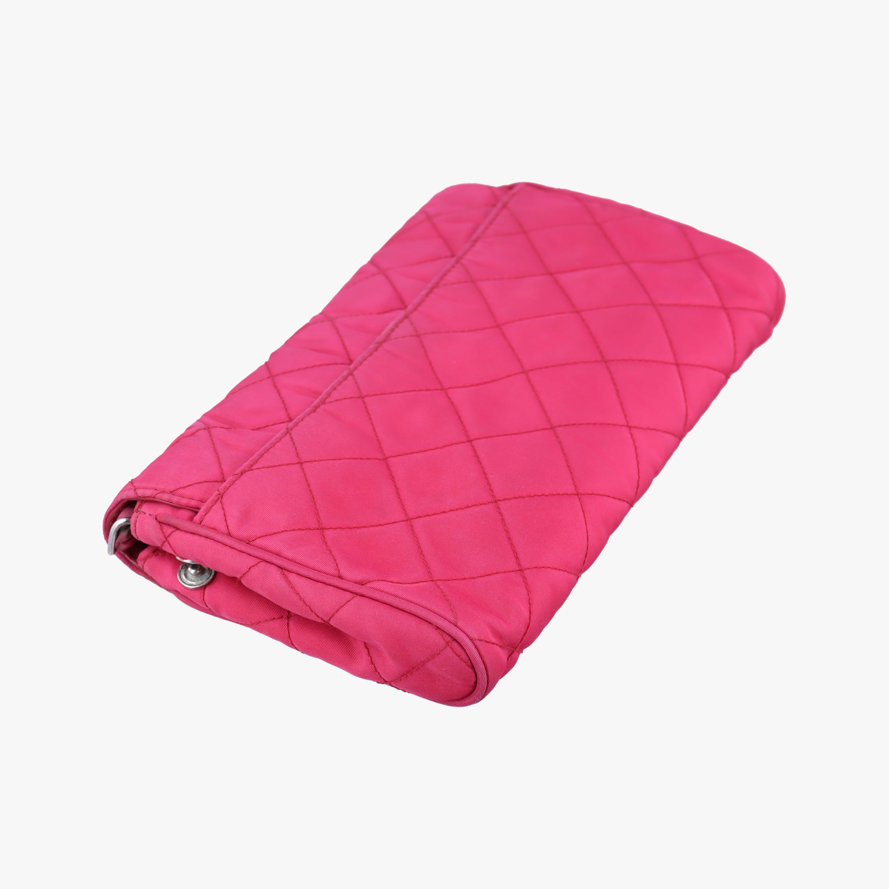 Secondhand Prada Quilted Pushlock Rose nylon BP0584 shoulderbag | stylenewstar