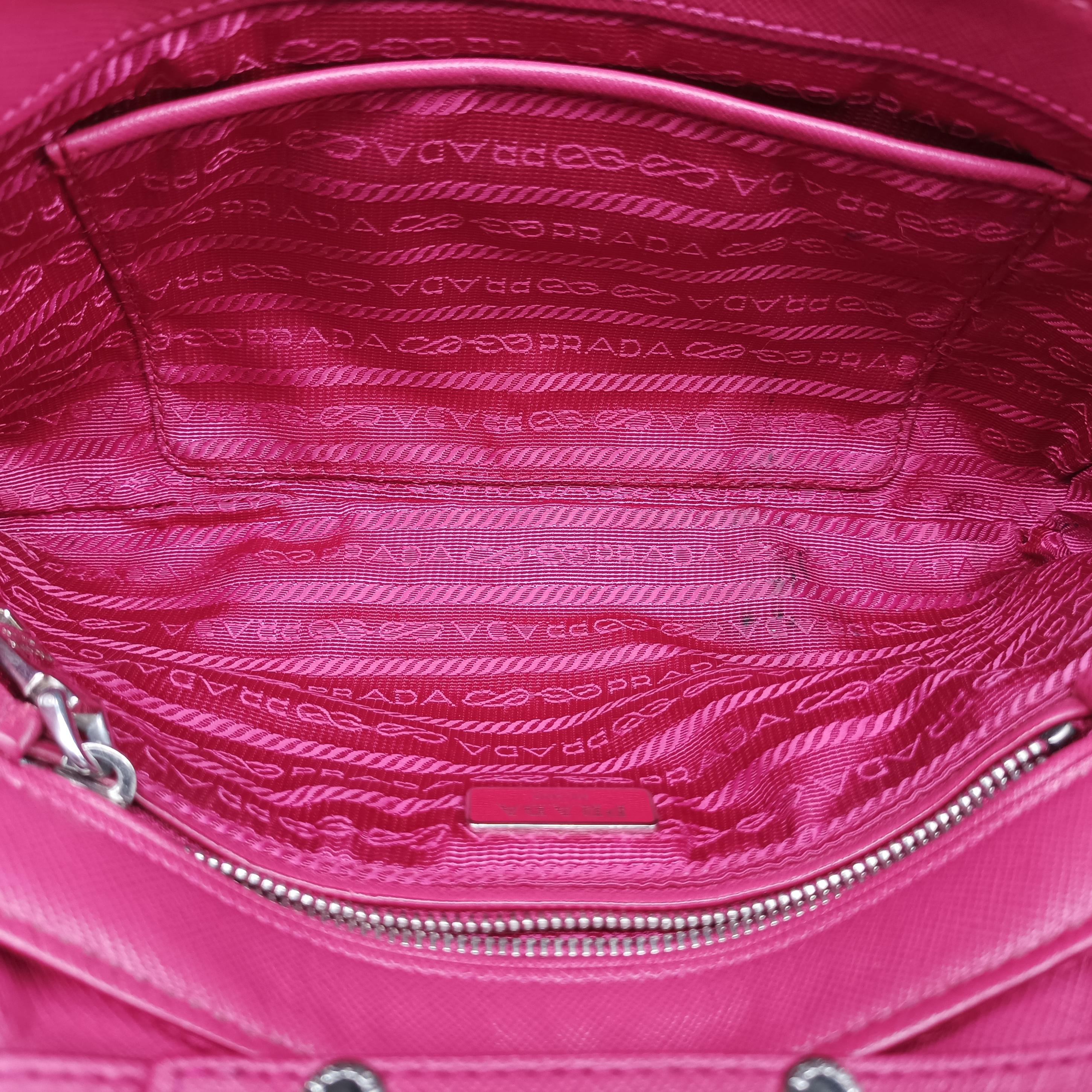 Secondhand Prada Quilted Pushlock Rose nylon BP0584 shoulderbag | stylenewstar