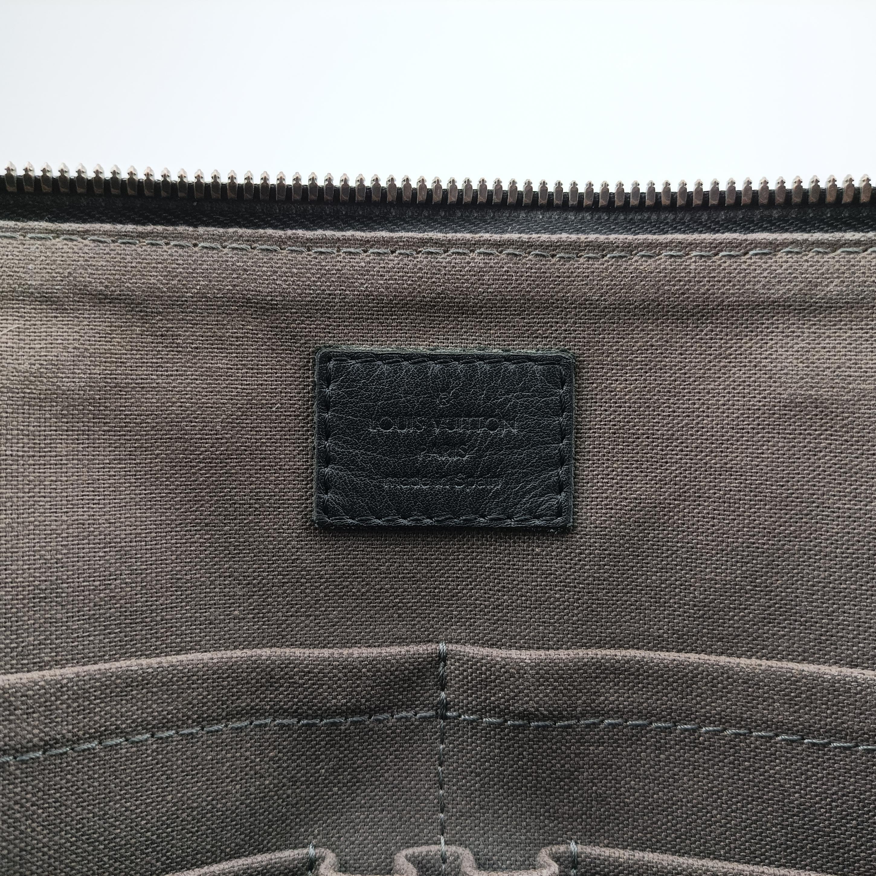 Pre-owned Louis Vuitton Porte Documents Jour Noir Damier Graphite N48224 handbag | stylenewstar