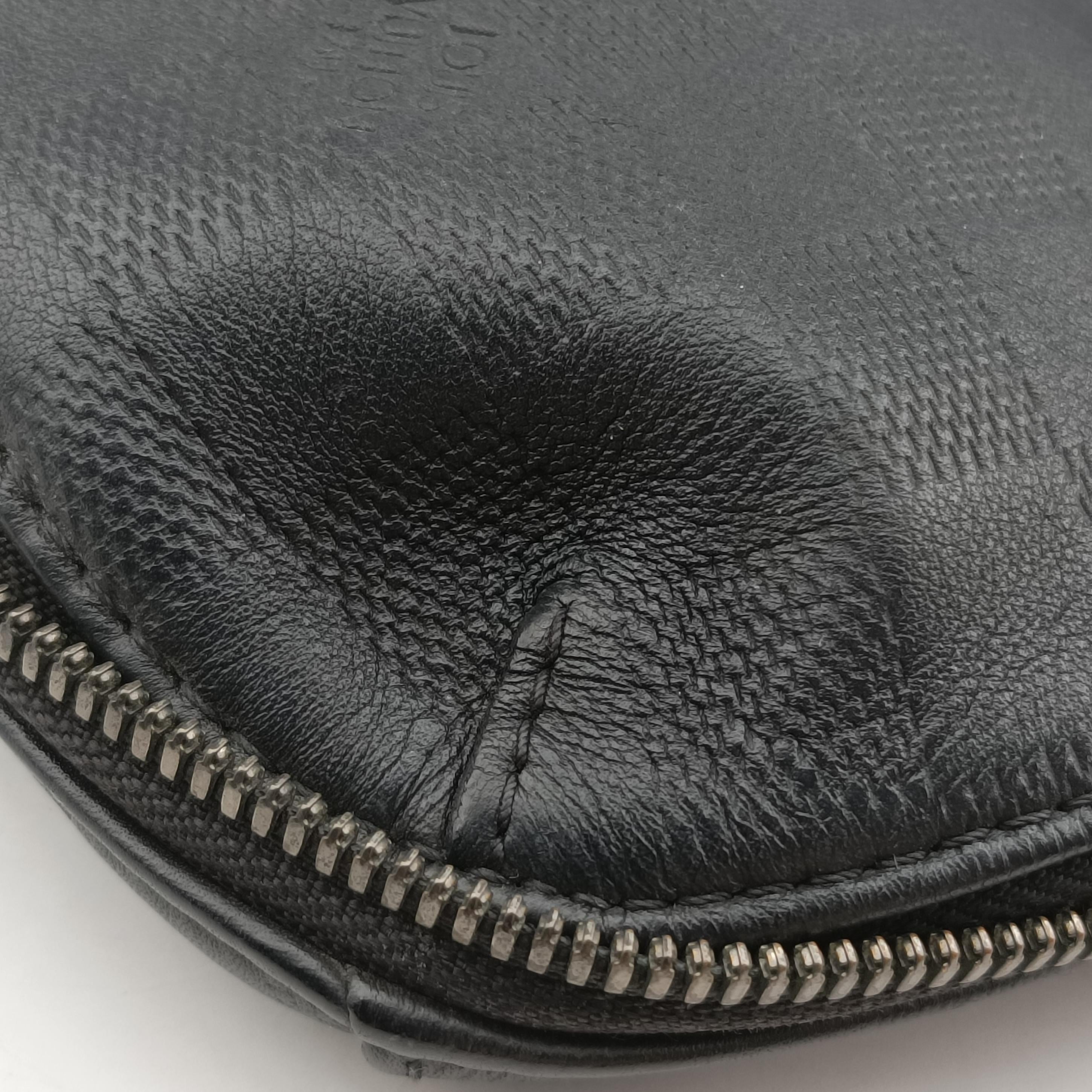 Pre-owned Louis Vuitton Porte Documents Jour Noir Damier Graphite N48224 handbag | stylenewstar