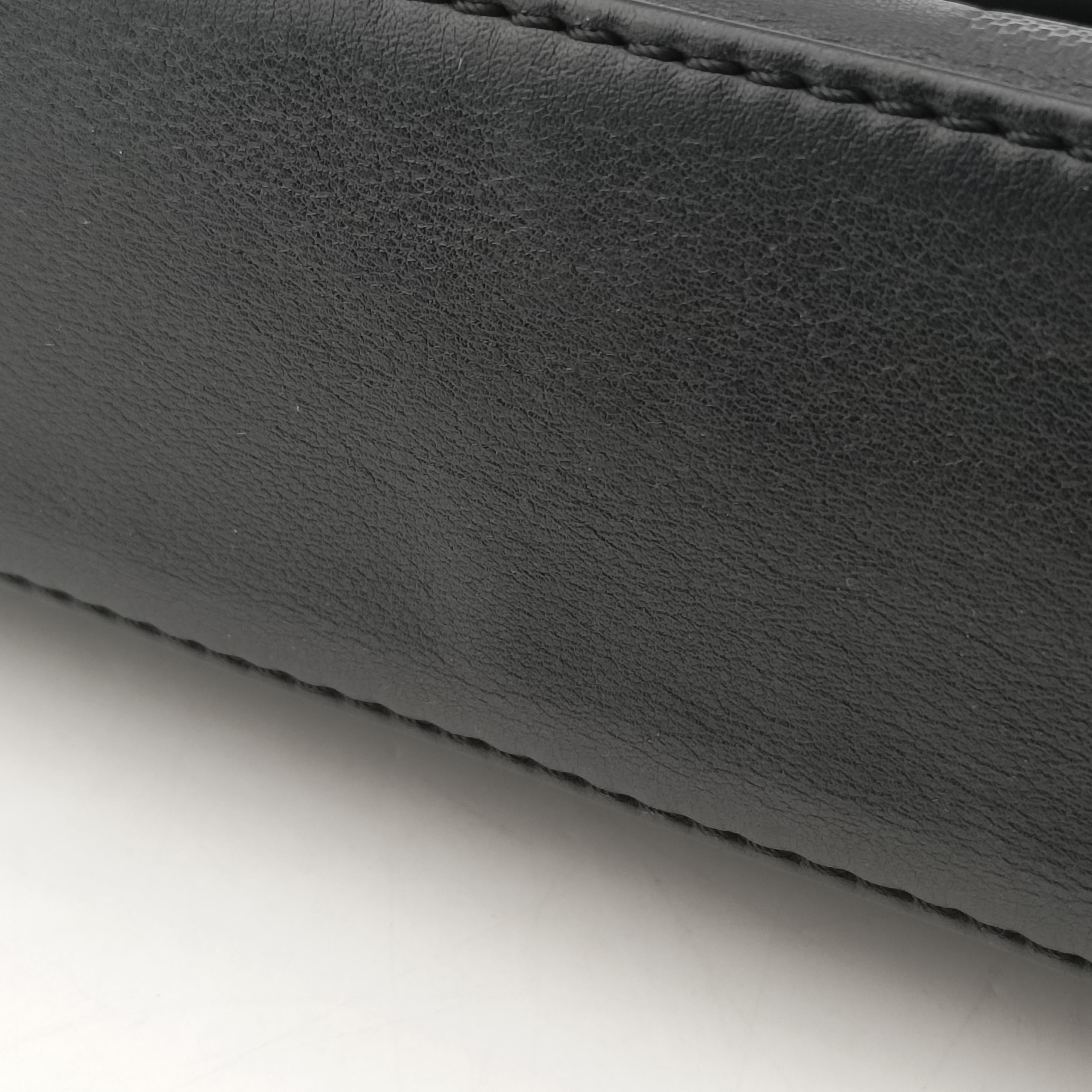 Pre-owned Louis Vuitton Porte Documents Jour Noir Damier Graphite N48224 handbag | stylenewstar