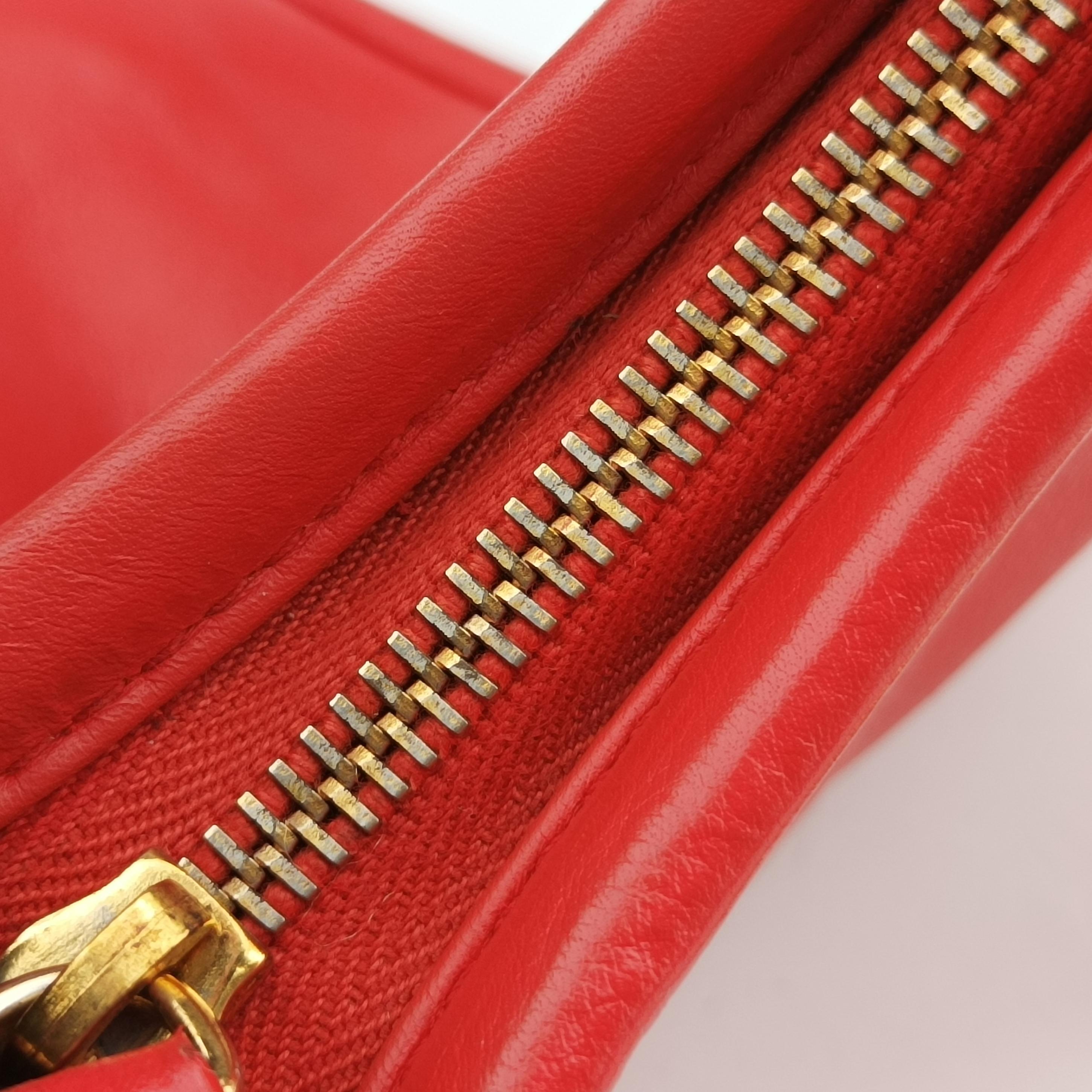 Pre-owned Christian Dior Diorita Hobo Orange leather  handbag | stylenewstar