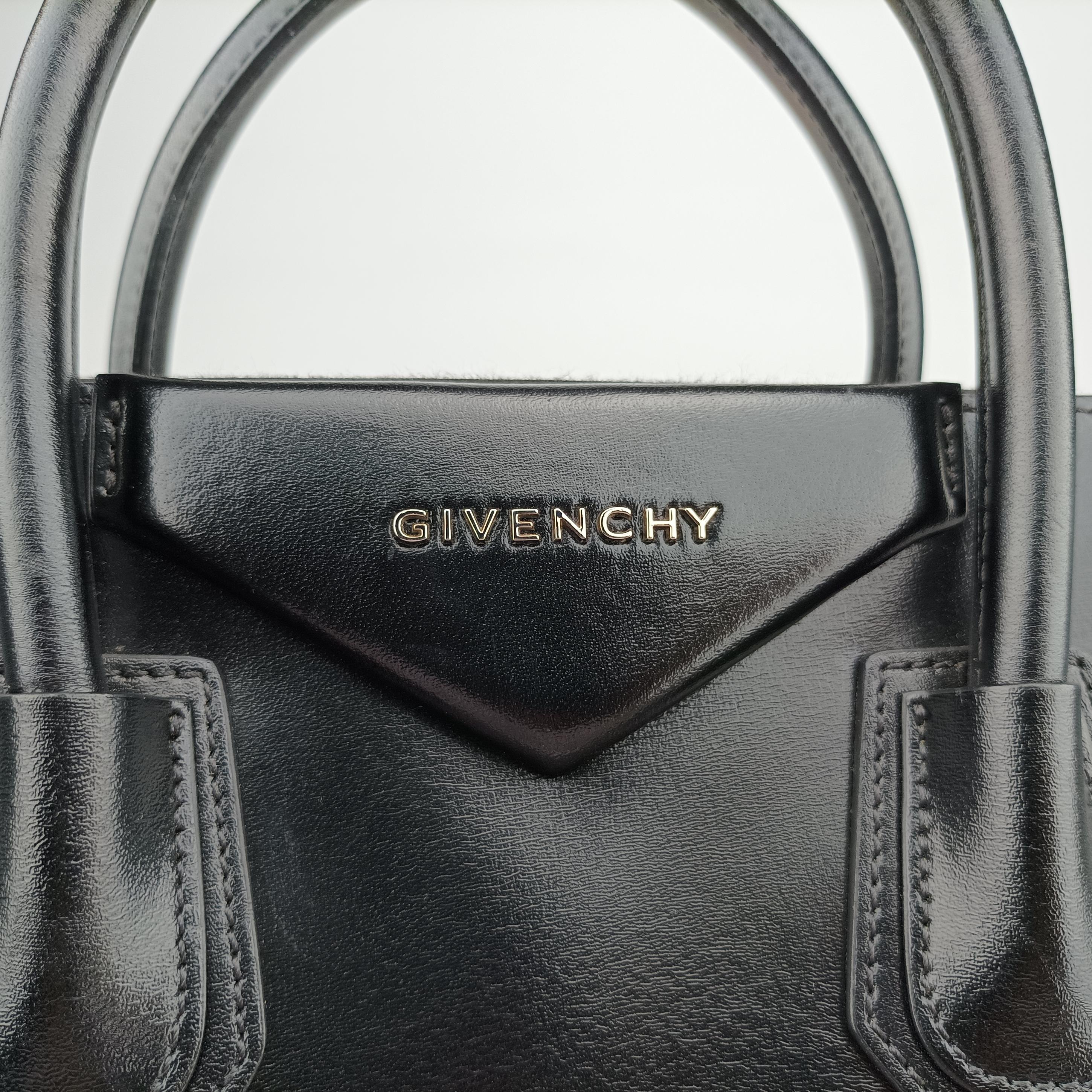 Vintage Givenchy Antigona Black leather  shoulderbag | stylenewstar