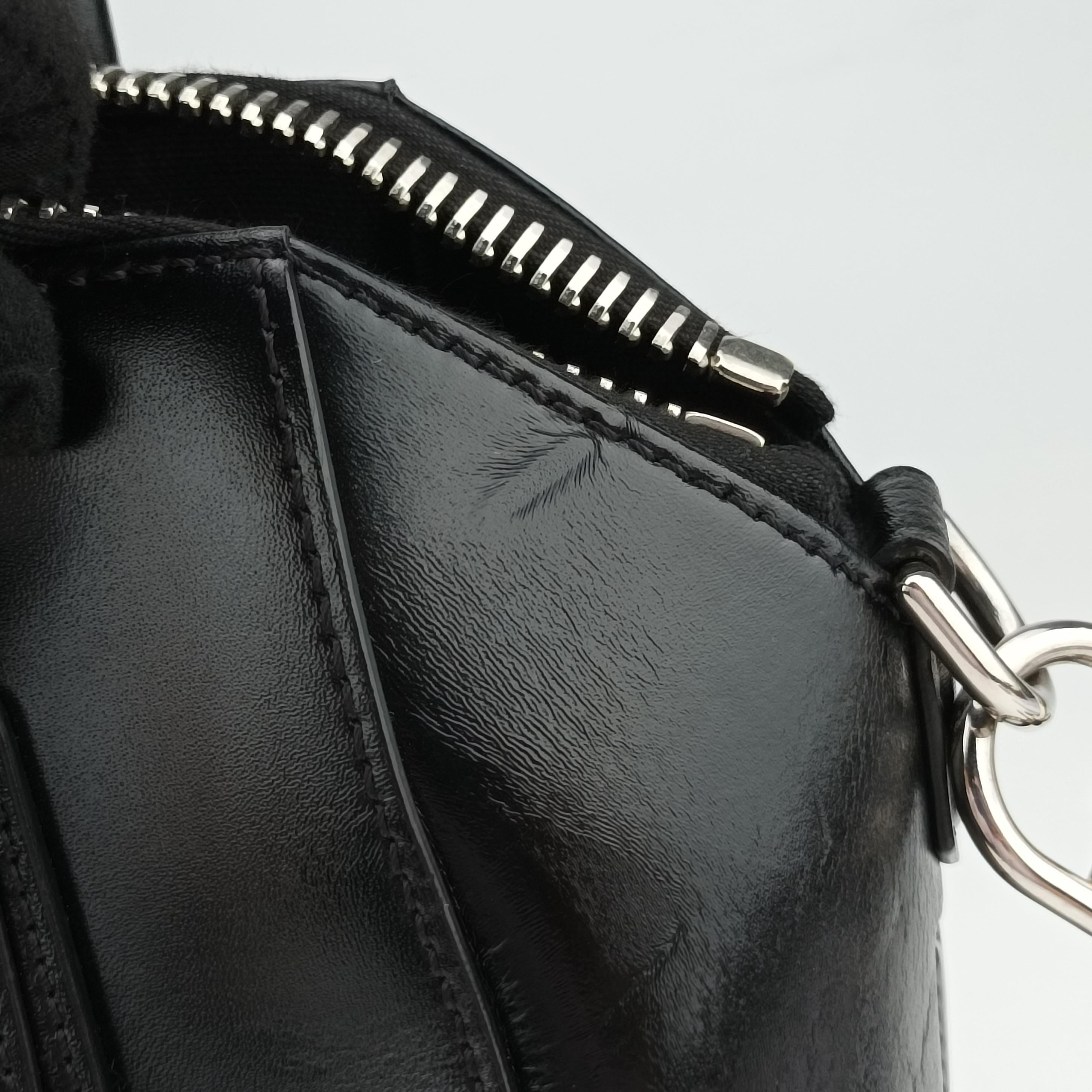 Vintage Givenchy Antigona Black leather  shoulderbag | stylenewstar