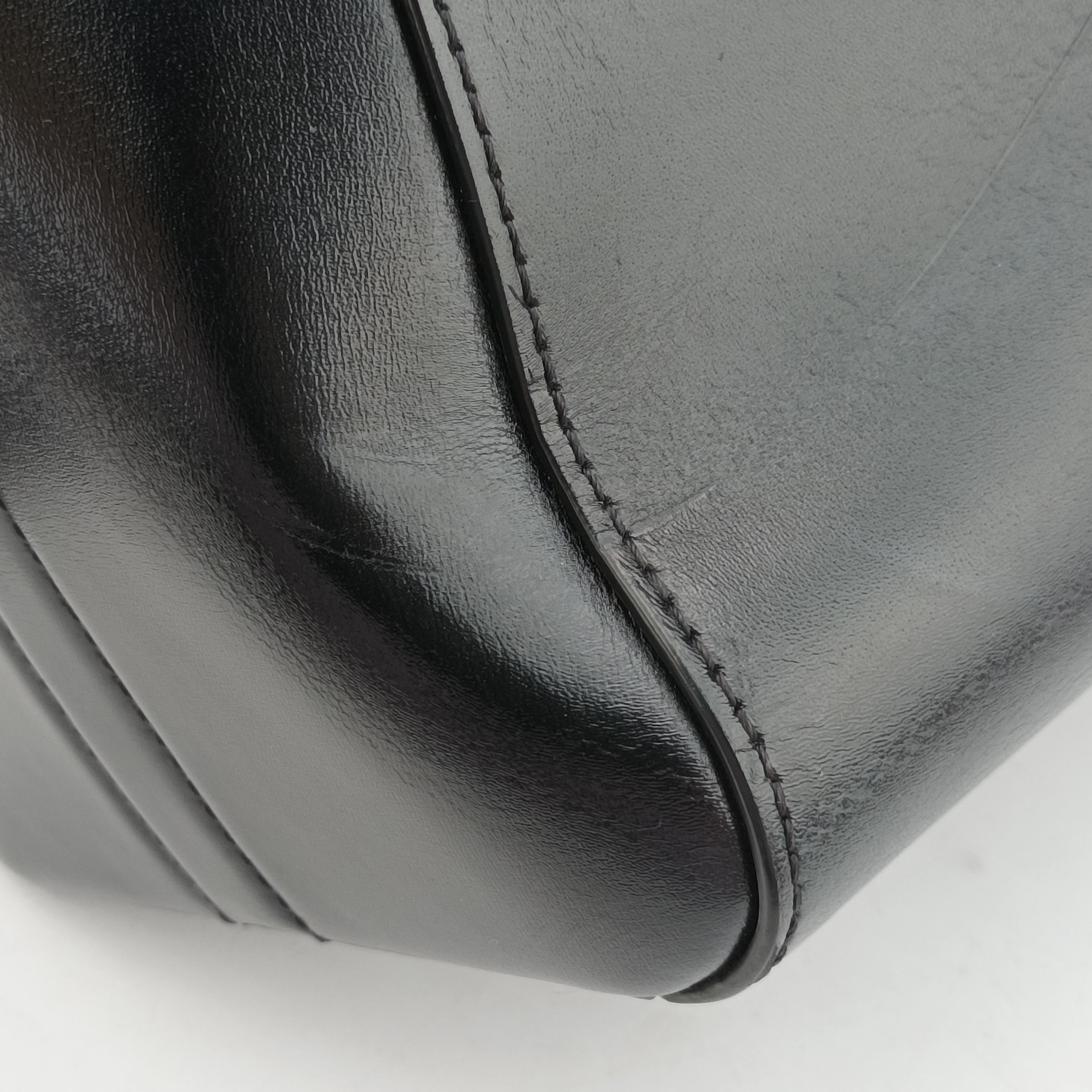 Vintage Givenchy Antigona Black leather  shoulderbag | stylenewstar
