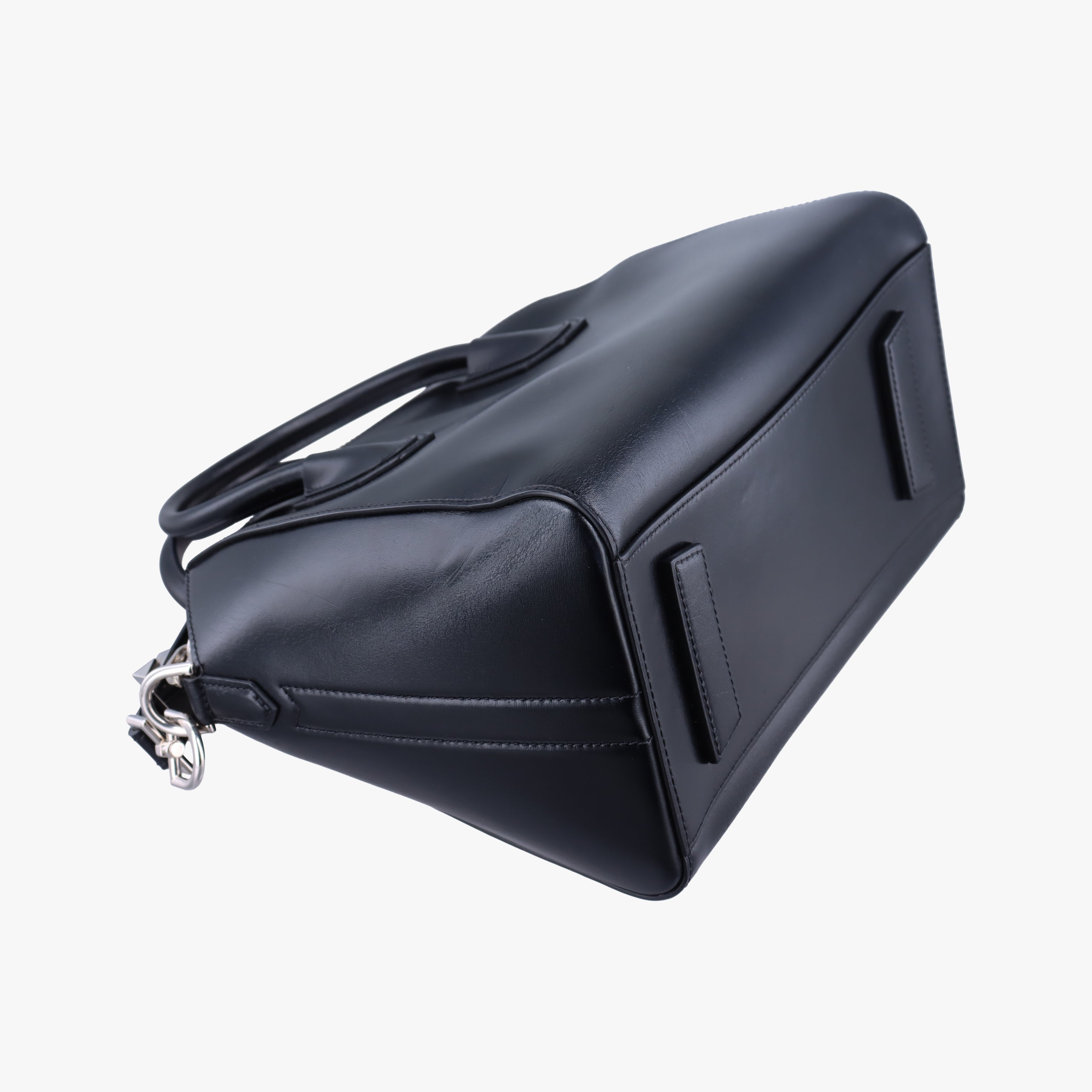 Vintage Givenchy Antigona Black leather  shoulderbag | stylenewstar