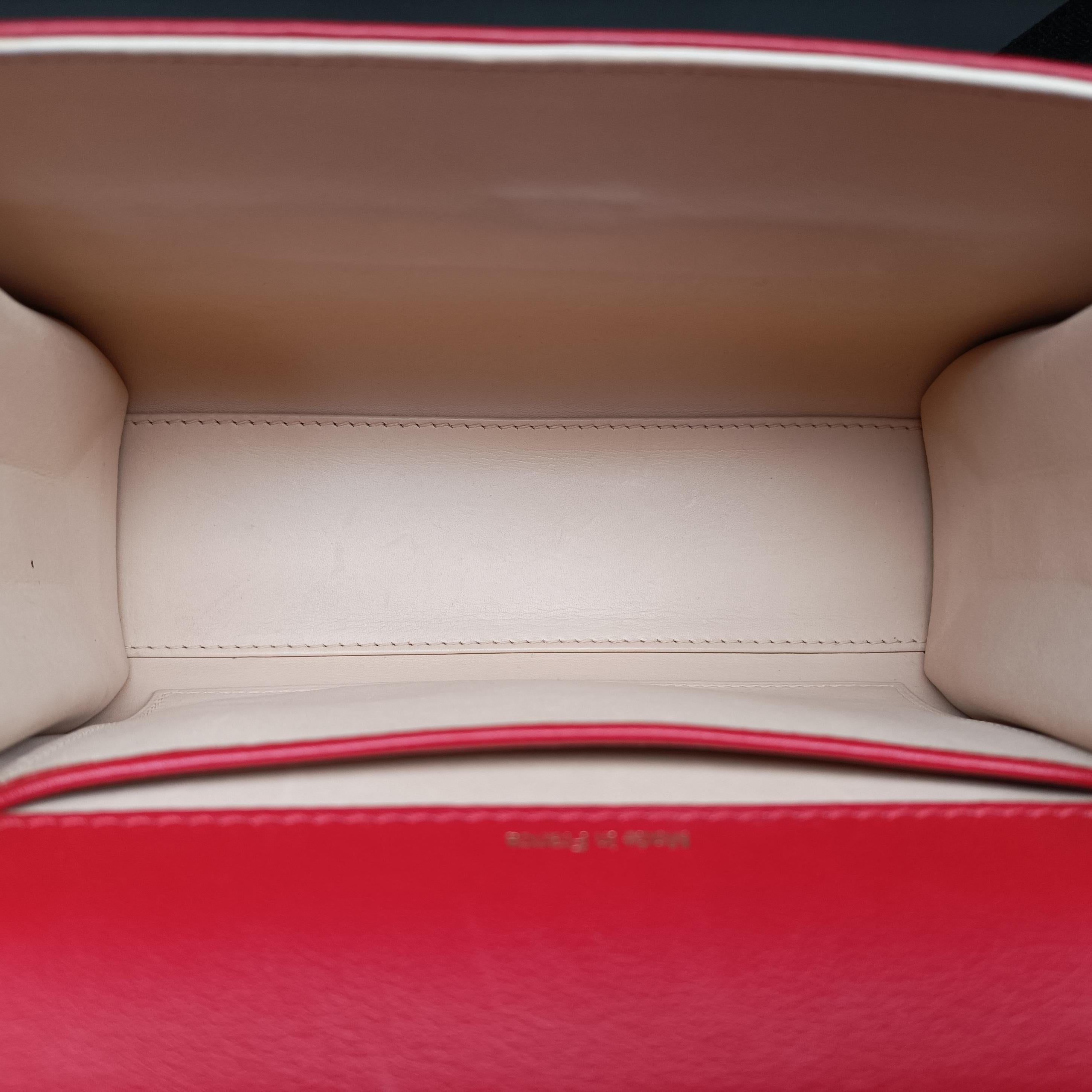 Secondhand Delvaux Tan pete Red Leather  shoulderbag | stylenewstar