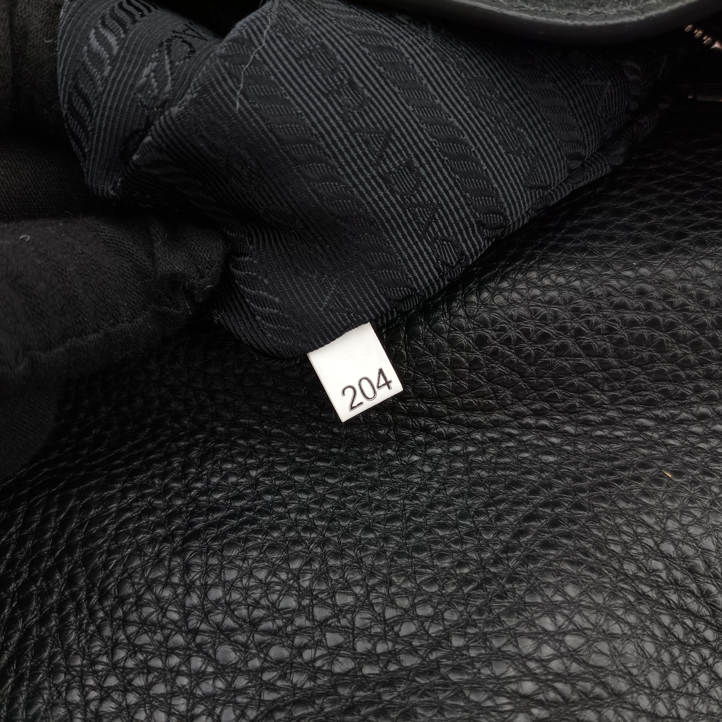 Secondhand Prada Messenger Black leather VA0982 shoulderbag | stylenewstar