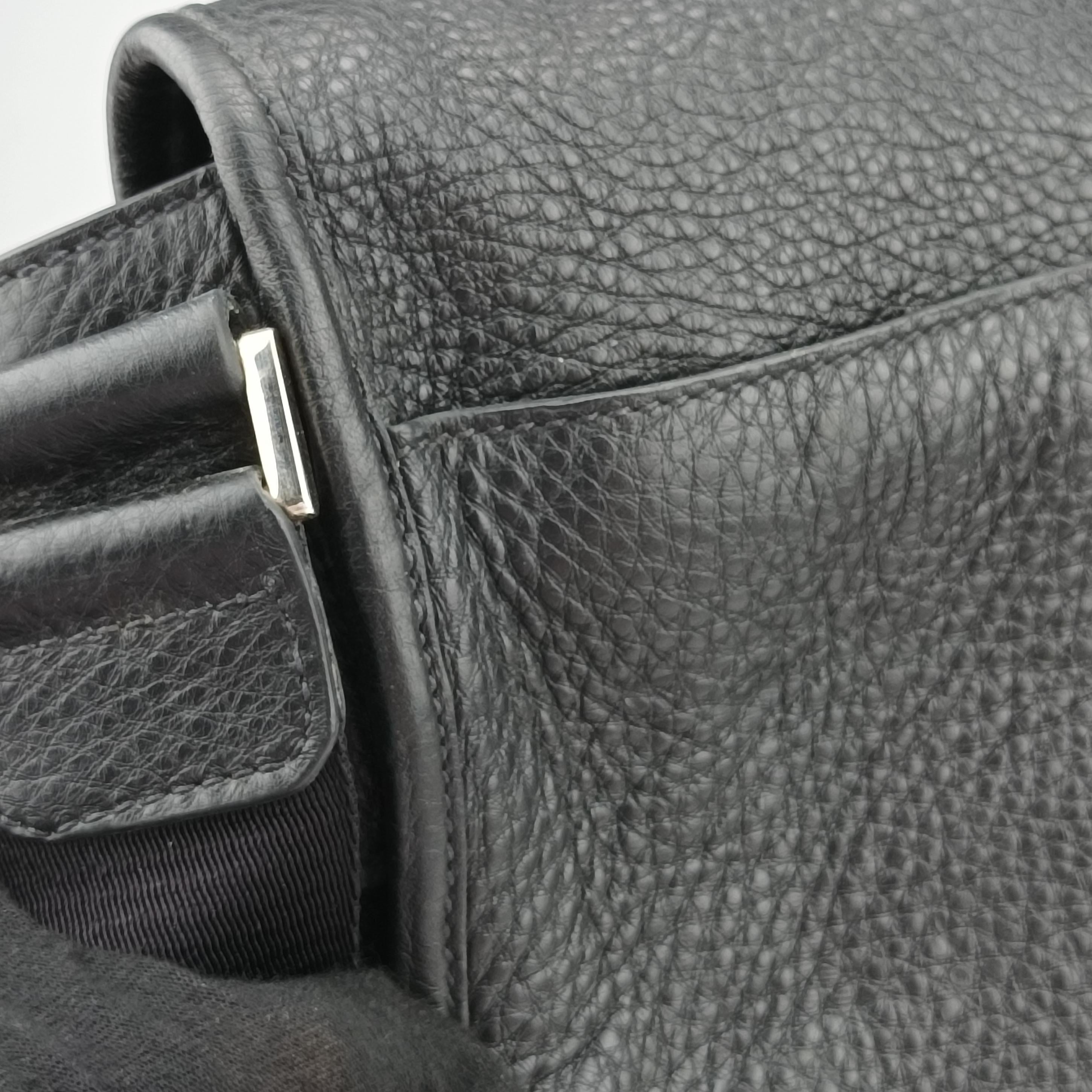 Secondhand Prada Messenger Black leather VA0982 shoulderbag | stylenewstar